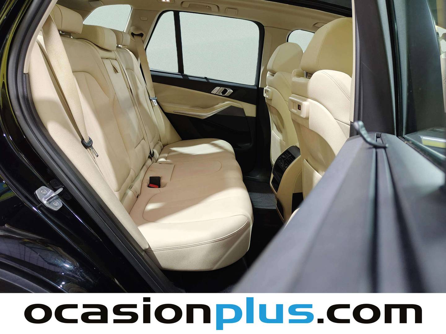 Foto asientos traseros BMW X5 BMW X5 xDrive40i (340 CV)