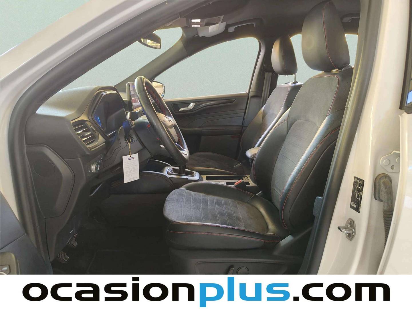 Foto asientos delanteros Ford Kuga Ford Kuga 1.5T EcoBoost ST-Line X 4x2 (150 CV)
