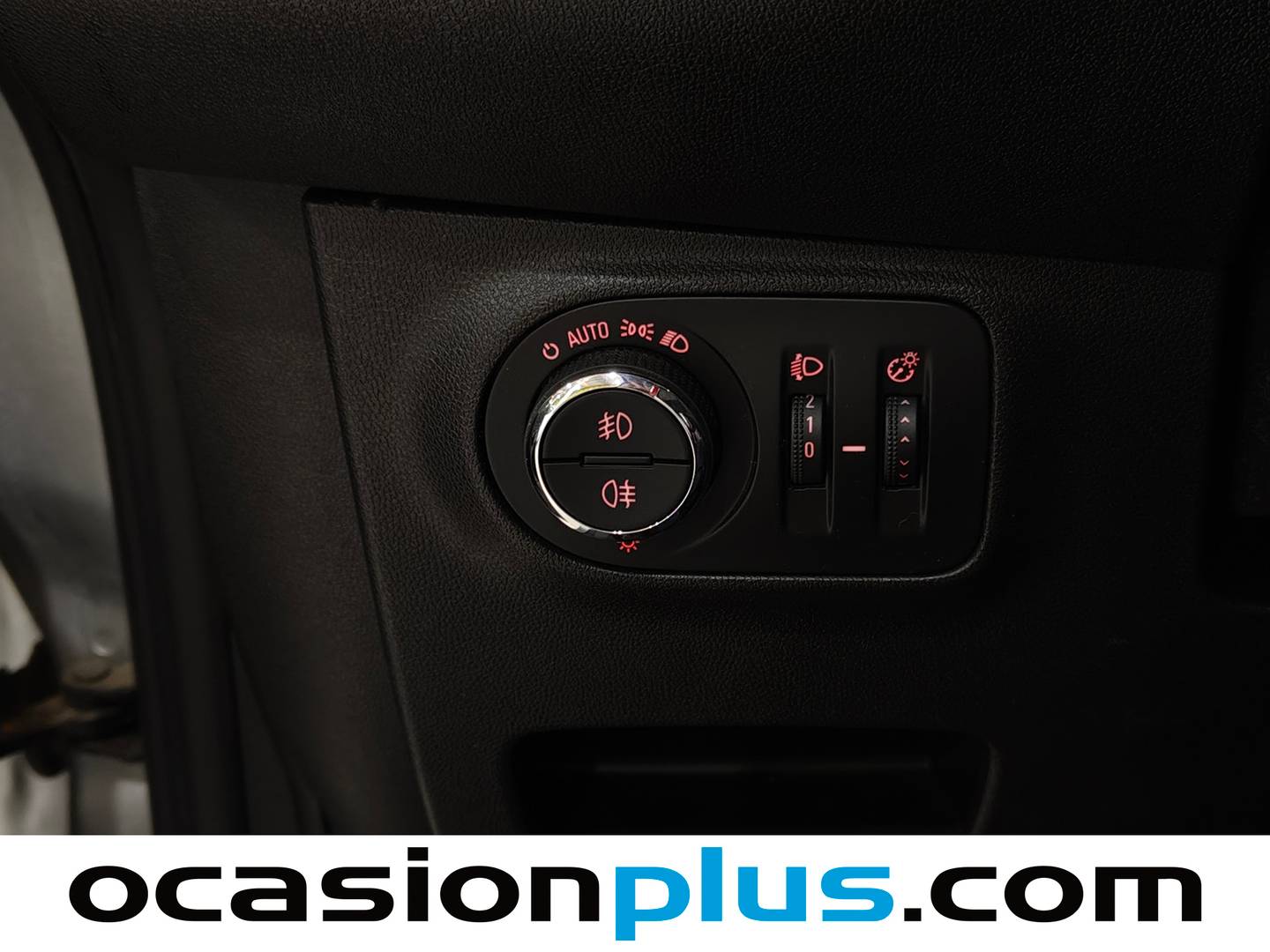 Accesorios del Opel Corsa Opel Corsa 1.4 Design Line (90 CV)