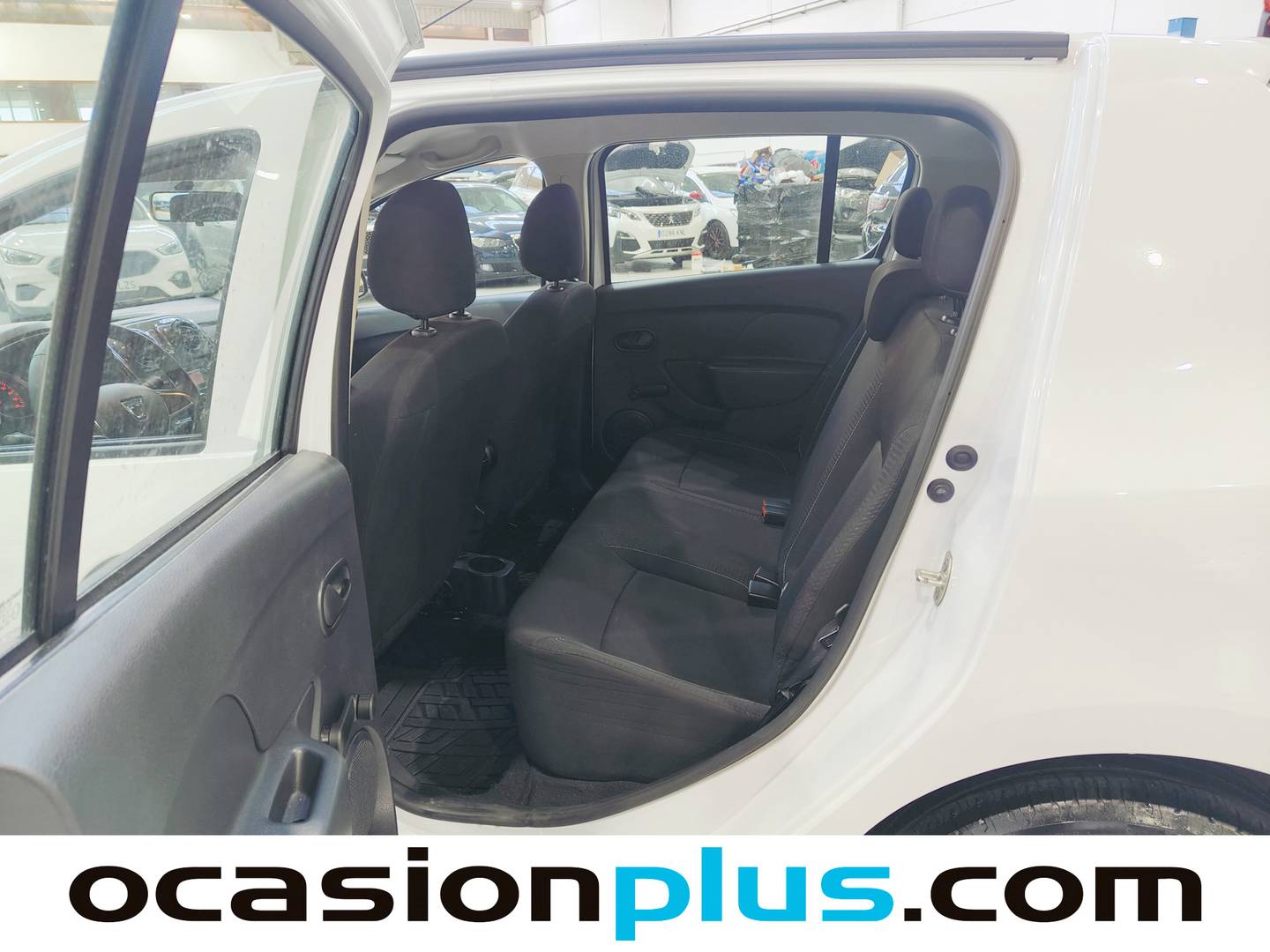 Foto asientos traseros Dacia Sandero Dacia Sandero Essential 1.0 (73 CV)