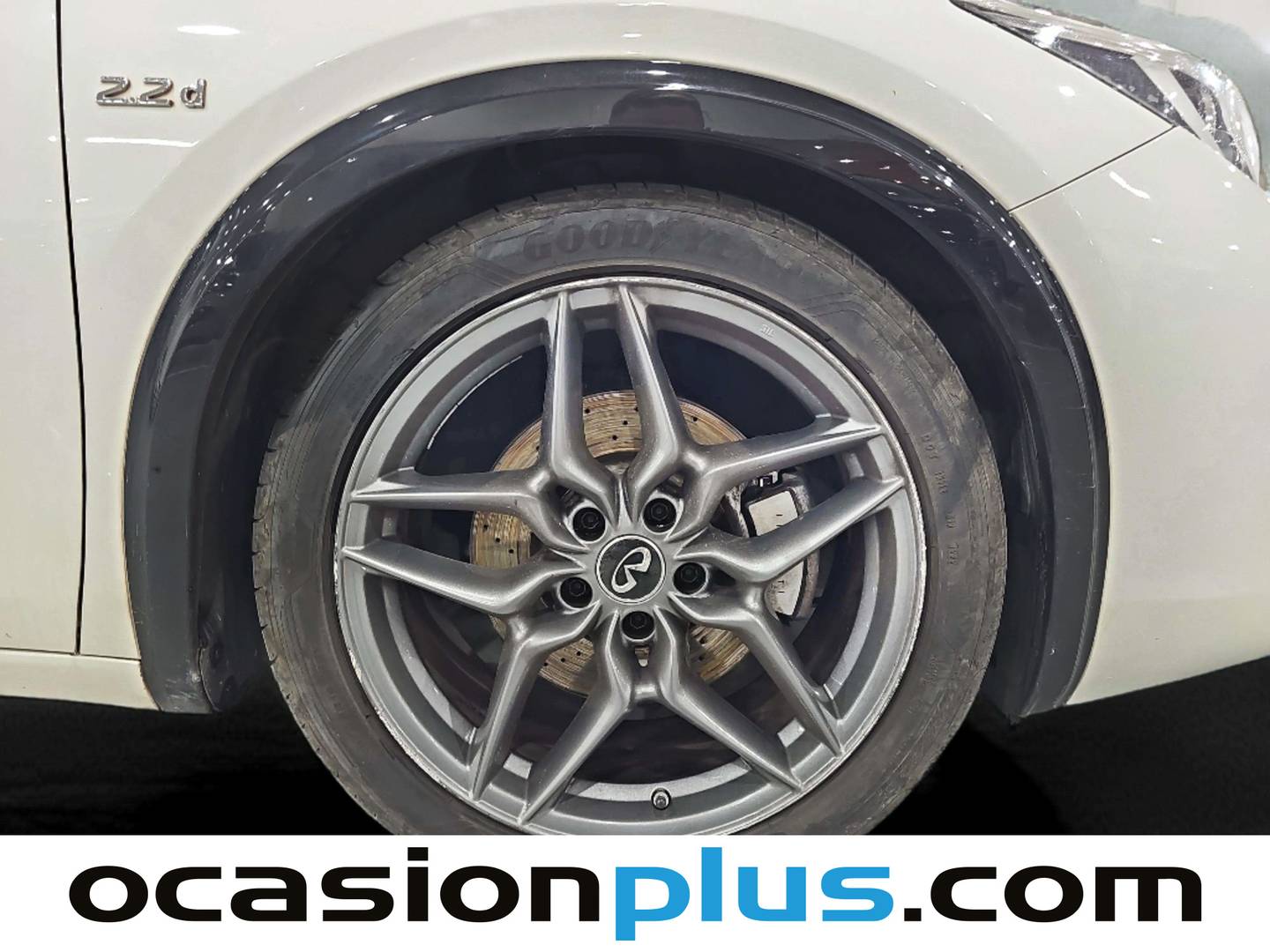 Foto Infiniti Q30 Infiniti Q30 2.2D Sport 7DCT (170 CV)