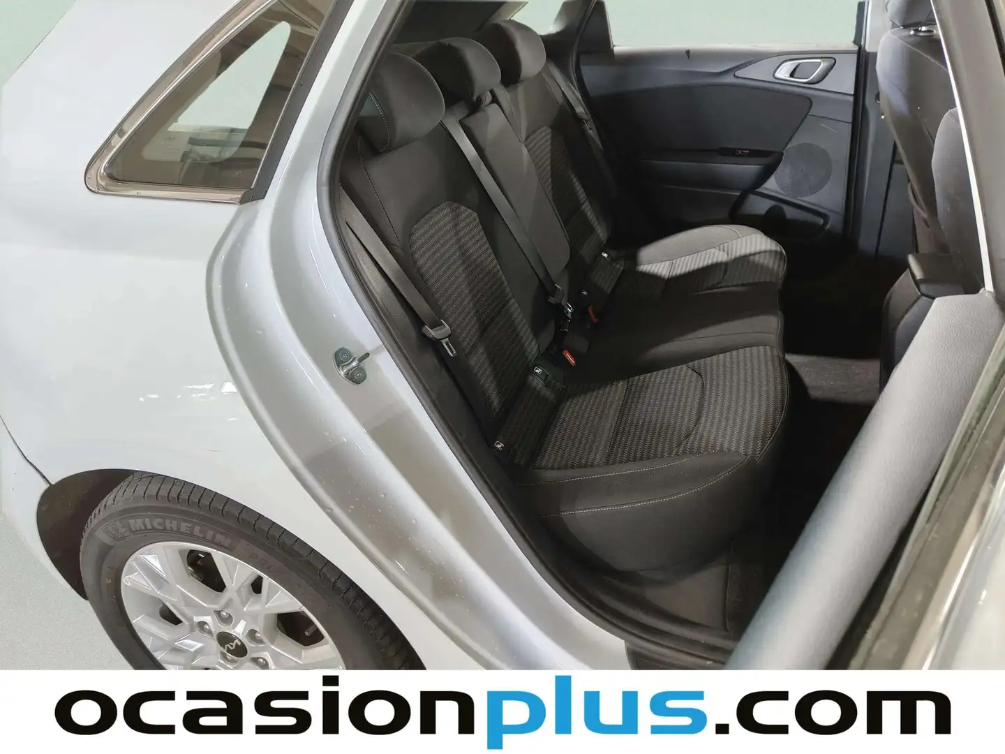 Foto KIA Ceed Kia Ceed 1.6 MHEV iMT Drive (136 CV)