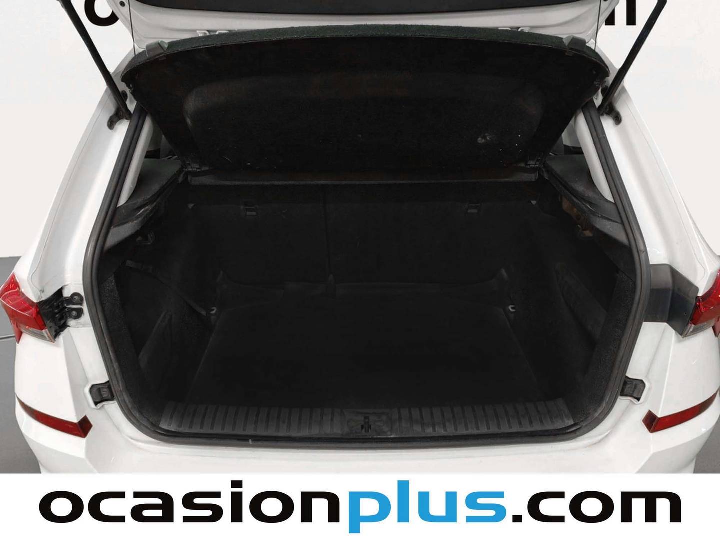 Fotos maletero Skoda Kamiq Skoda Kamiq 1.0 TSI Ambition DSG (110 CV)