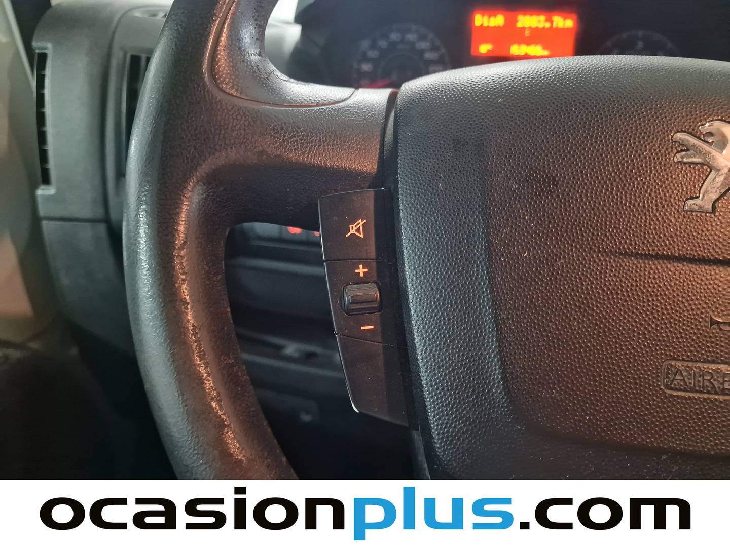 Extras y acabados del Peugeot Boxer Peugeot Boxer Combi HDi 130 330 L1H1 (130 CV) 6 Plazas