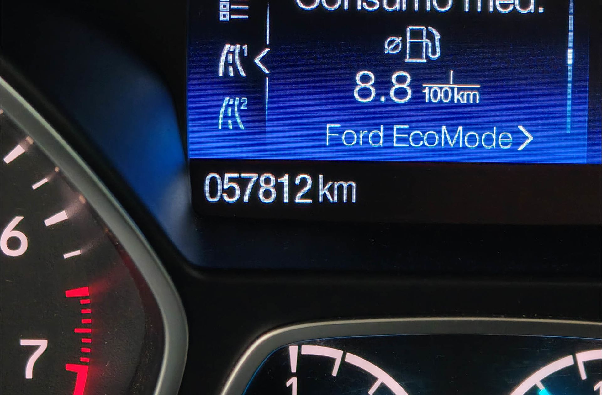 Ford Kuga 1.5 EcoBoost Trend 4x2 - foto 10