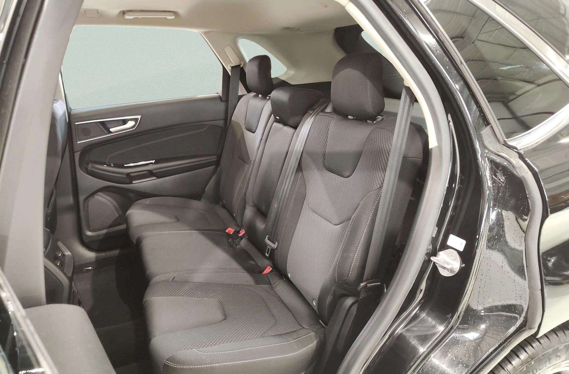 Ford Edge 2.0 TDCi Titanium 4WD PowerShift - foto 13