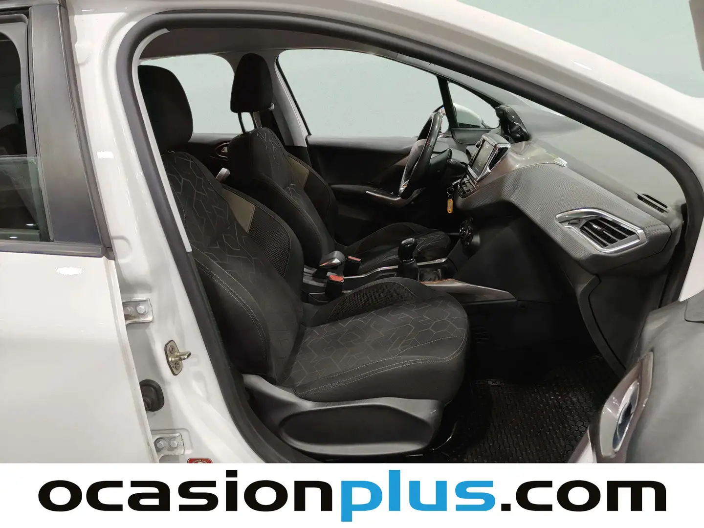 Foto Peugeot 2008 Peugeot 2008 VTI 82 Active  (82 CV)