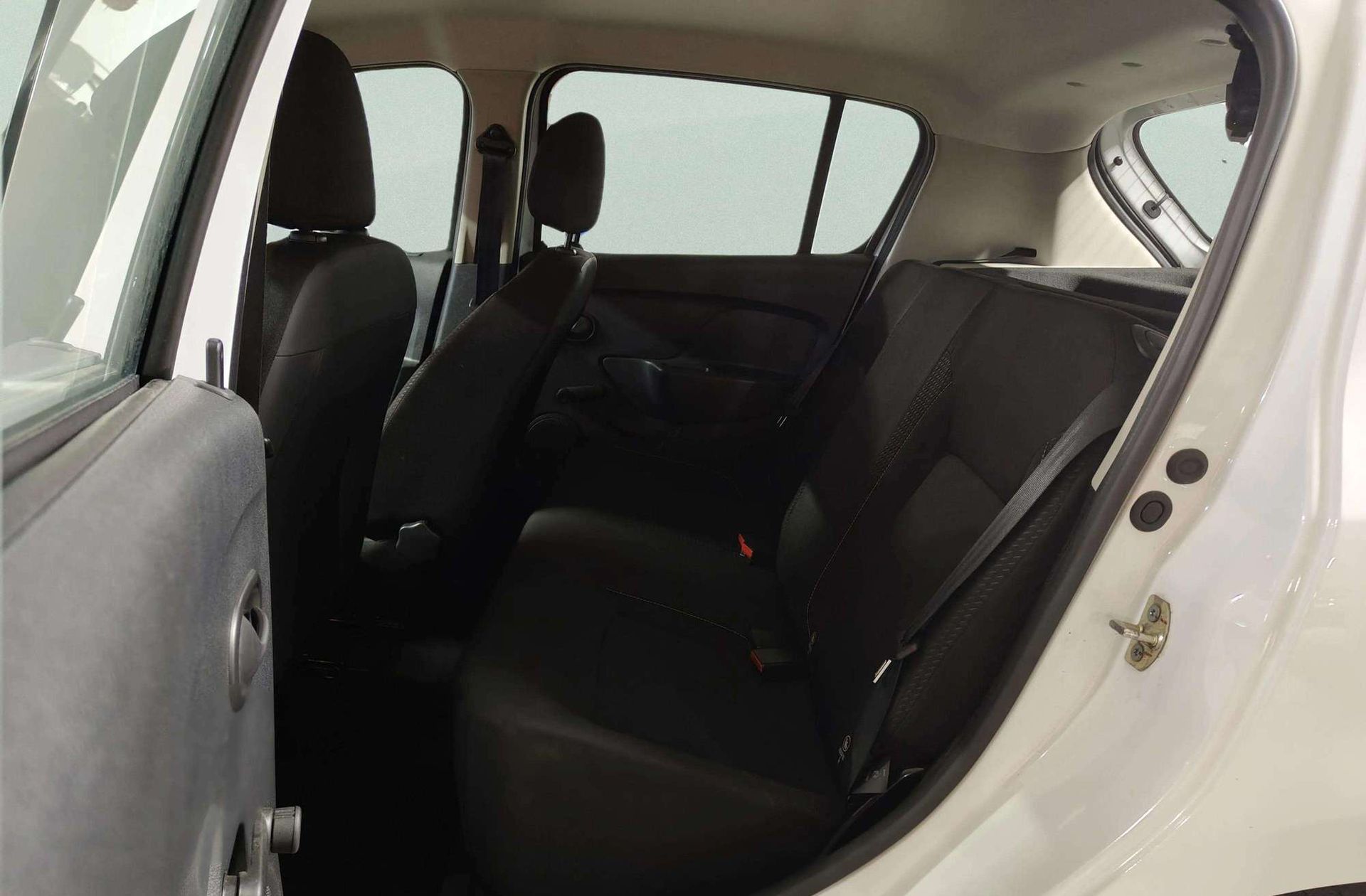 Dacia Sandero Base 1.0 - foto 9