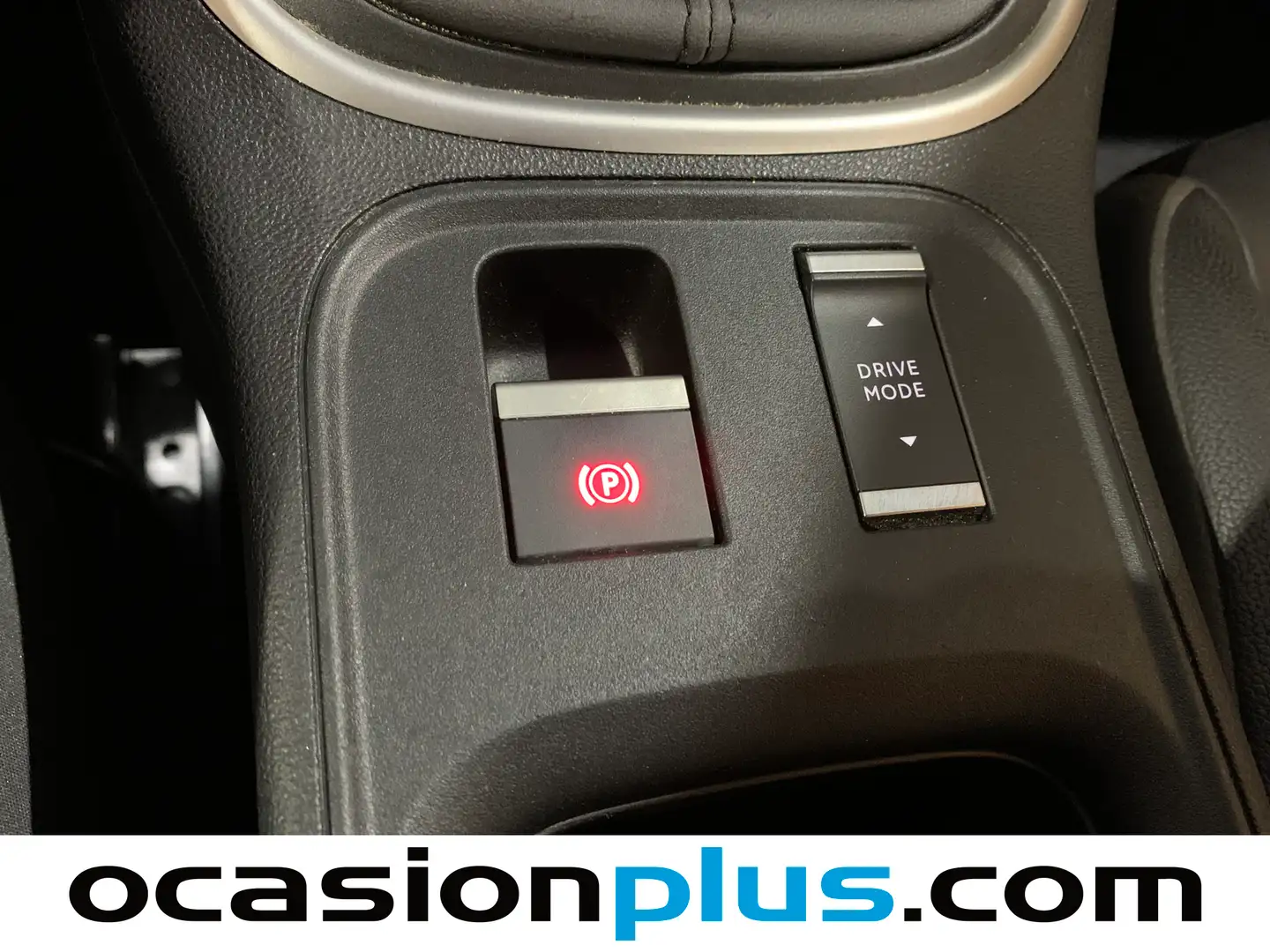 Foto Jeep Avenger Jeep Avenger 1.2 G Summit (100 CV)