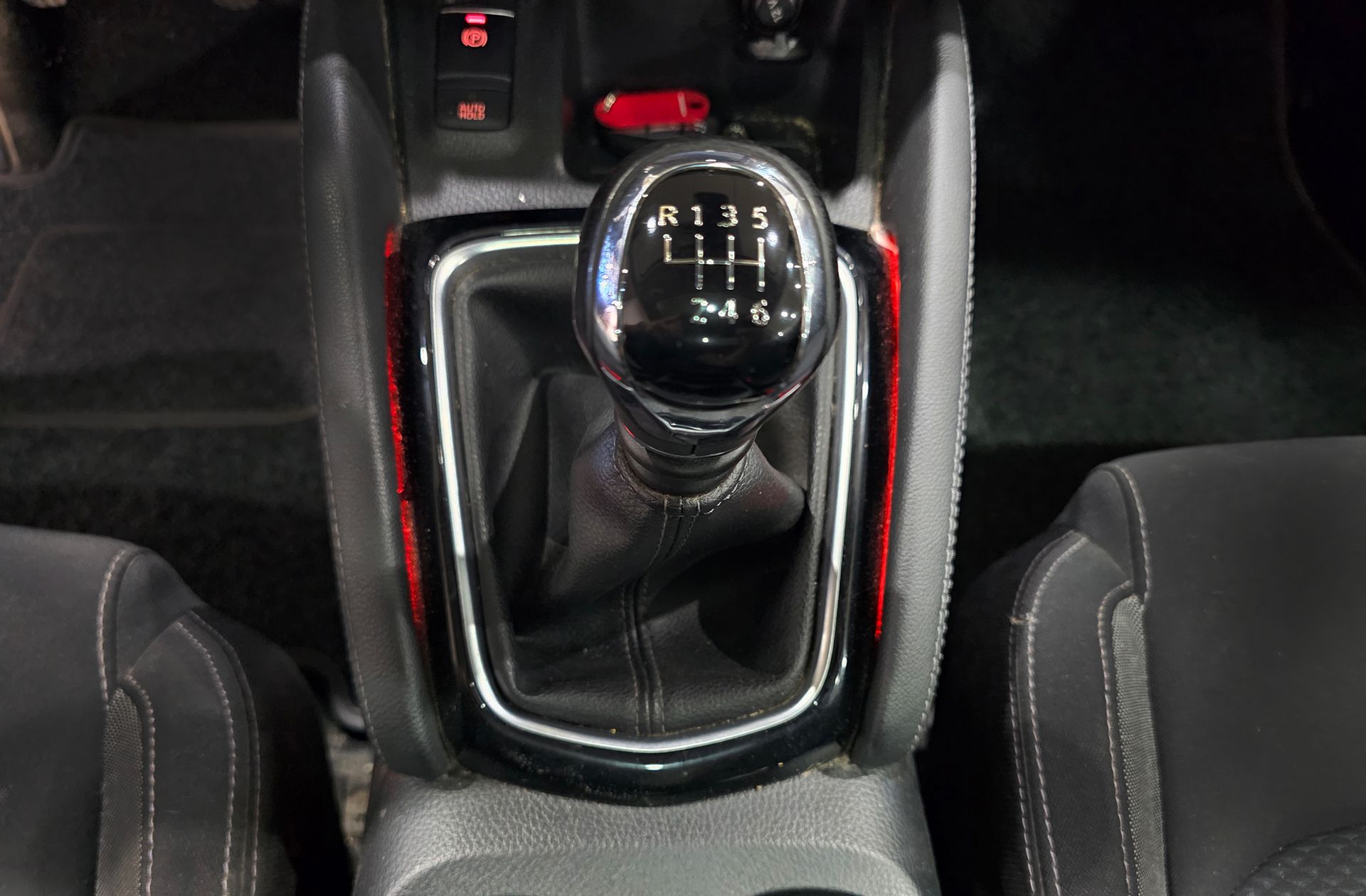 Nissan Qashqai DIG-T 115 N-Connecta - foto 5