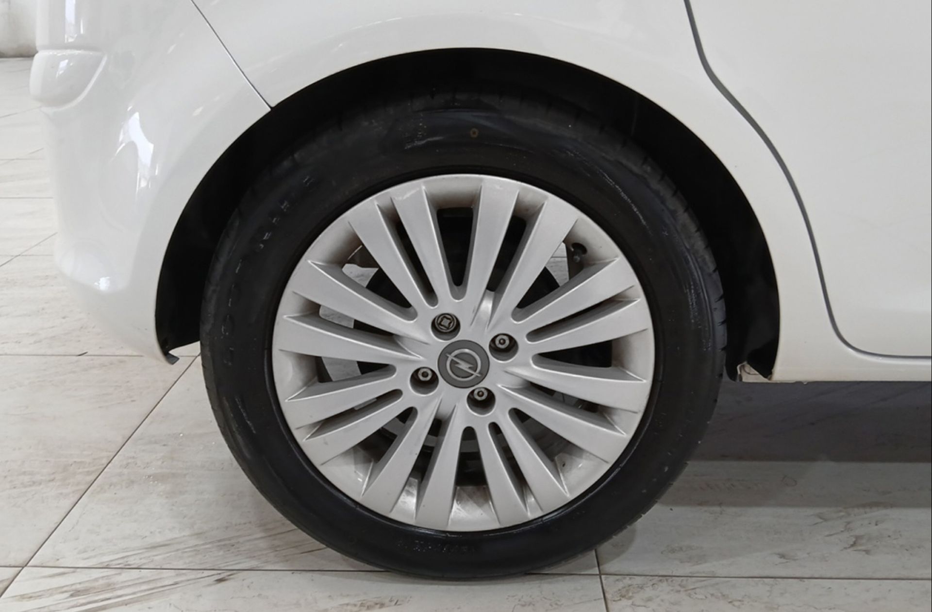 Opel Corsa 1.4 Selective - foto 34
