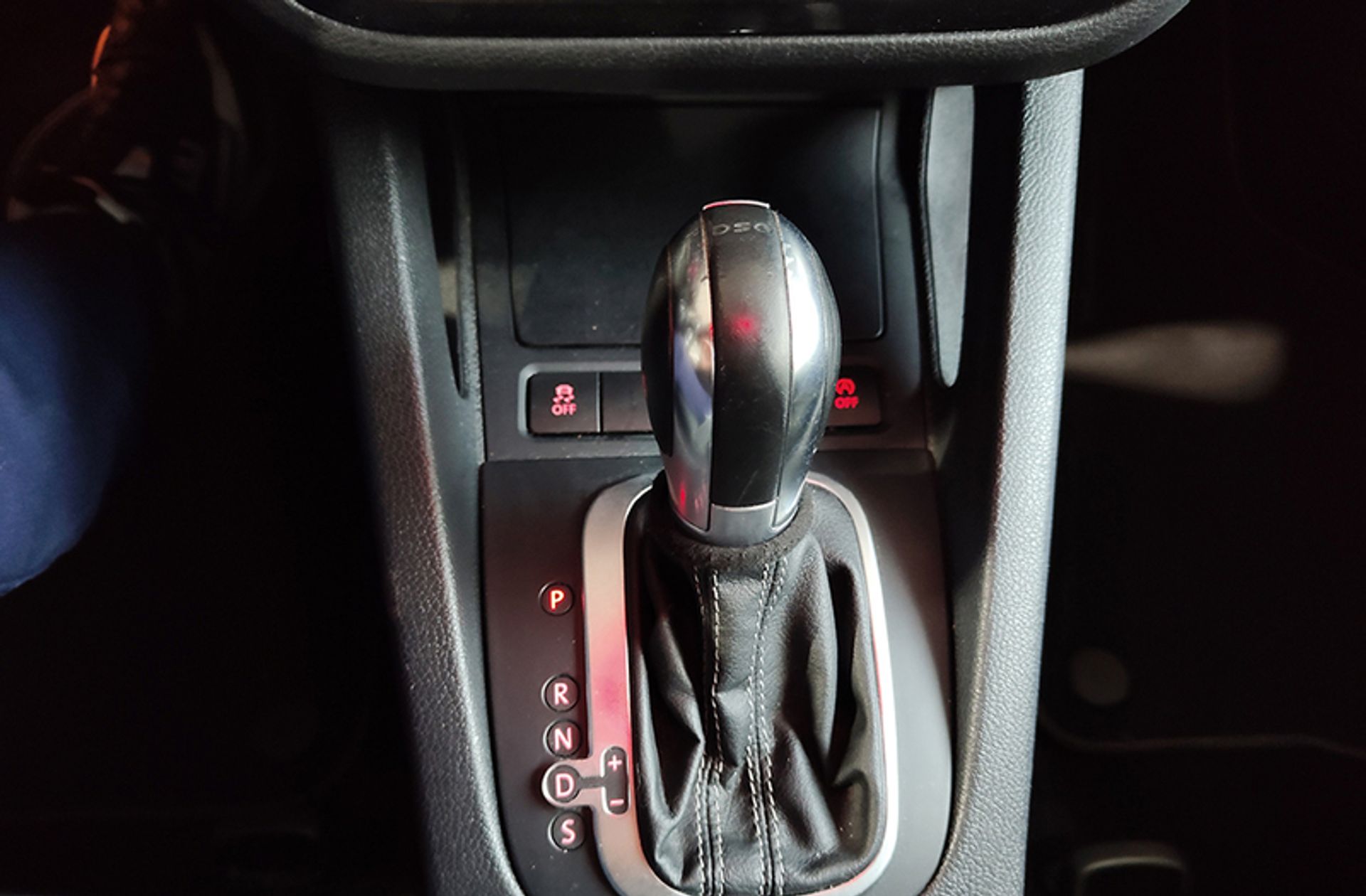 Volkswagen Scirocco R-Line 2.0 TDI BMT DSG - foto 5