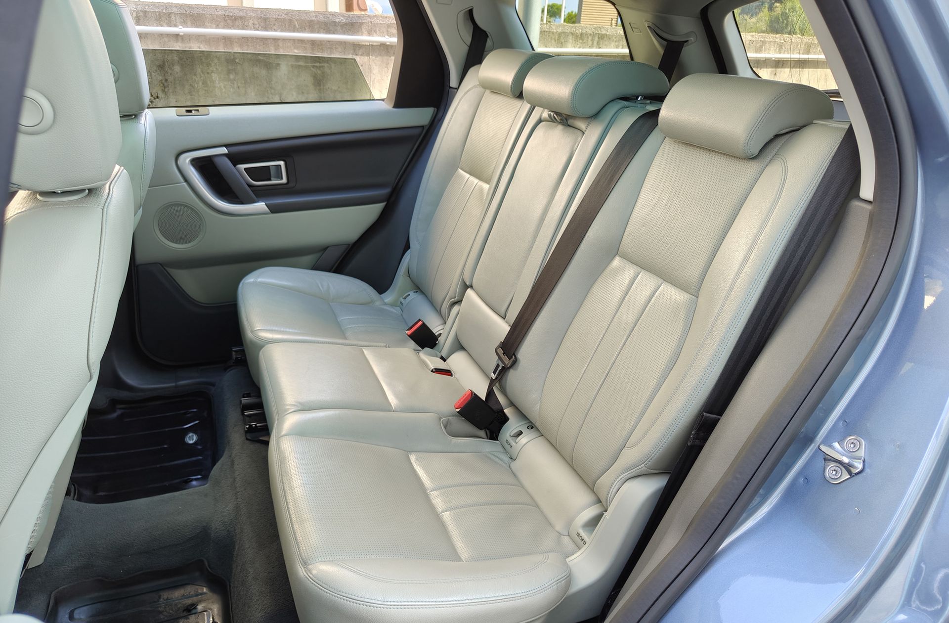Land Rover Discovery Sport 2.0L SD4 SE 4WD 7 plazas - foto 15