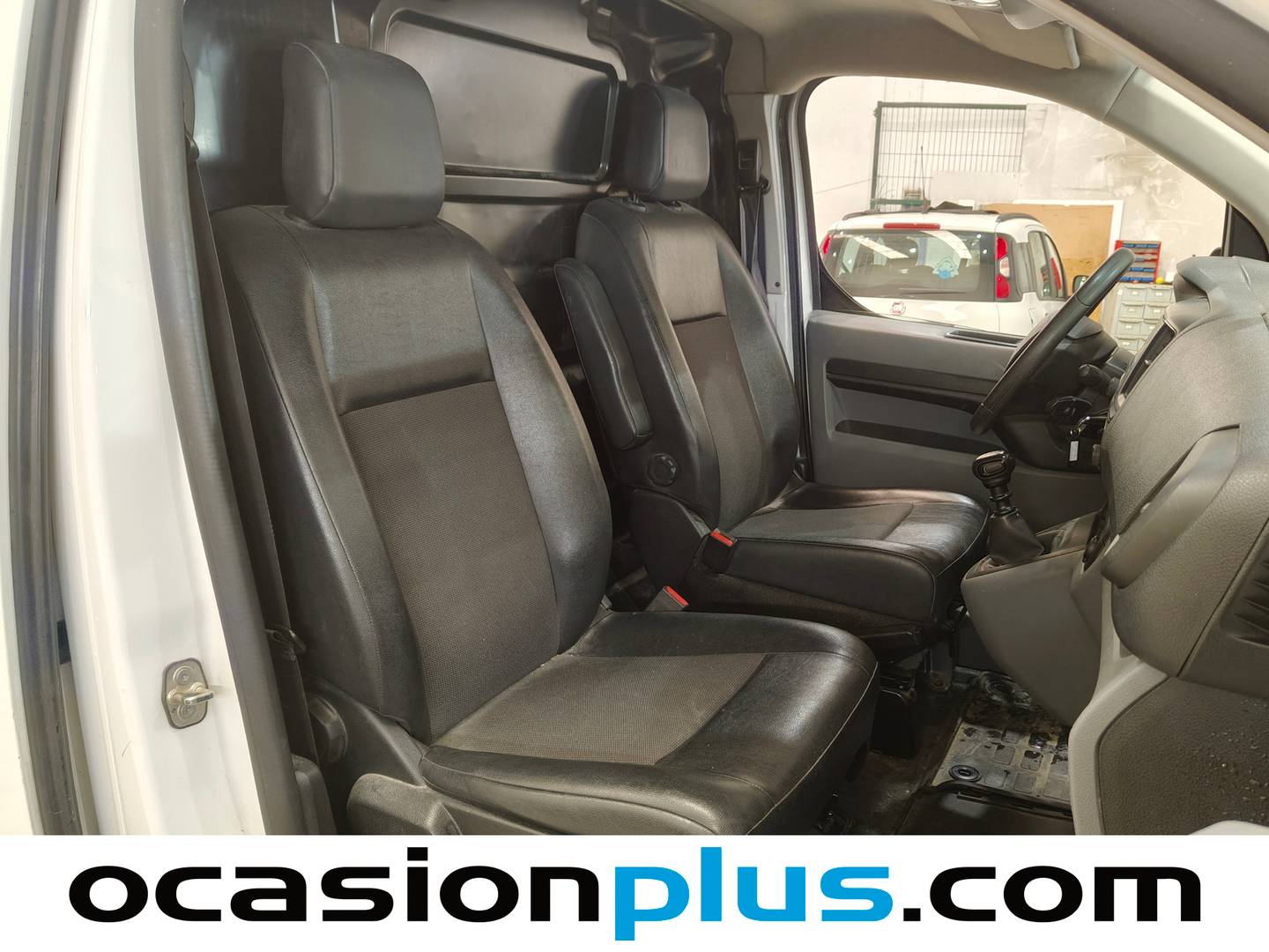 Foto asientos traseros Opel Vivaro Opel Vivaro 1.5 Diesel M Standard Express 75 kW (102 CV)