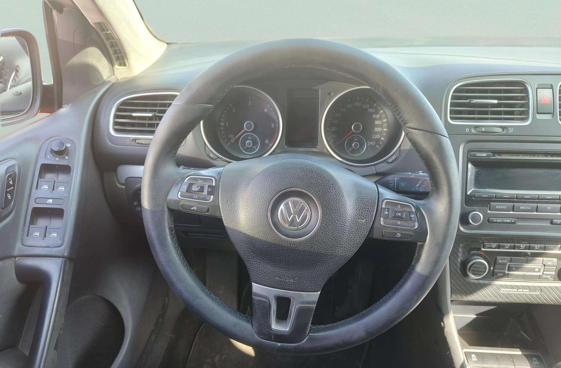 Volkswagen Golf Advance 1.6 TDI BMT - foto 15