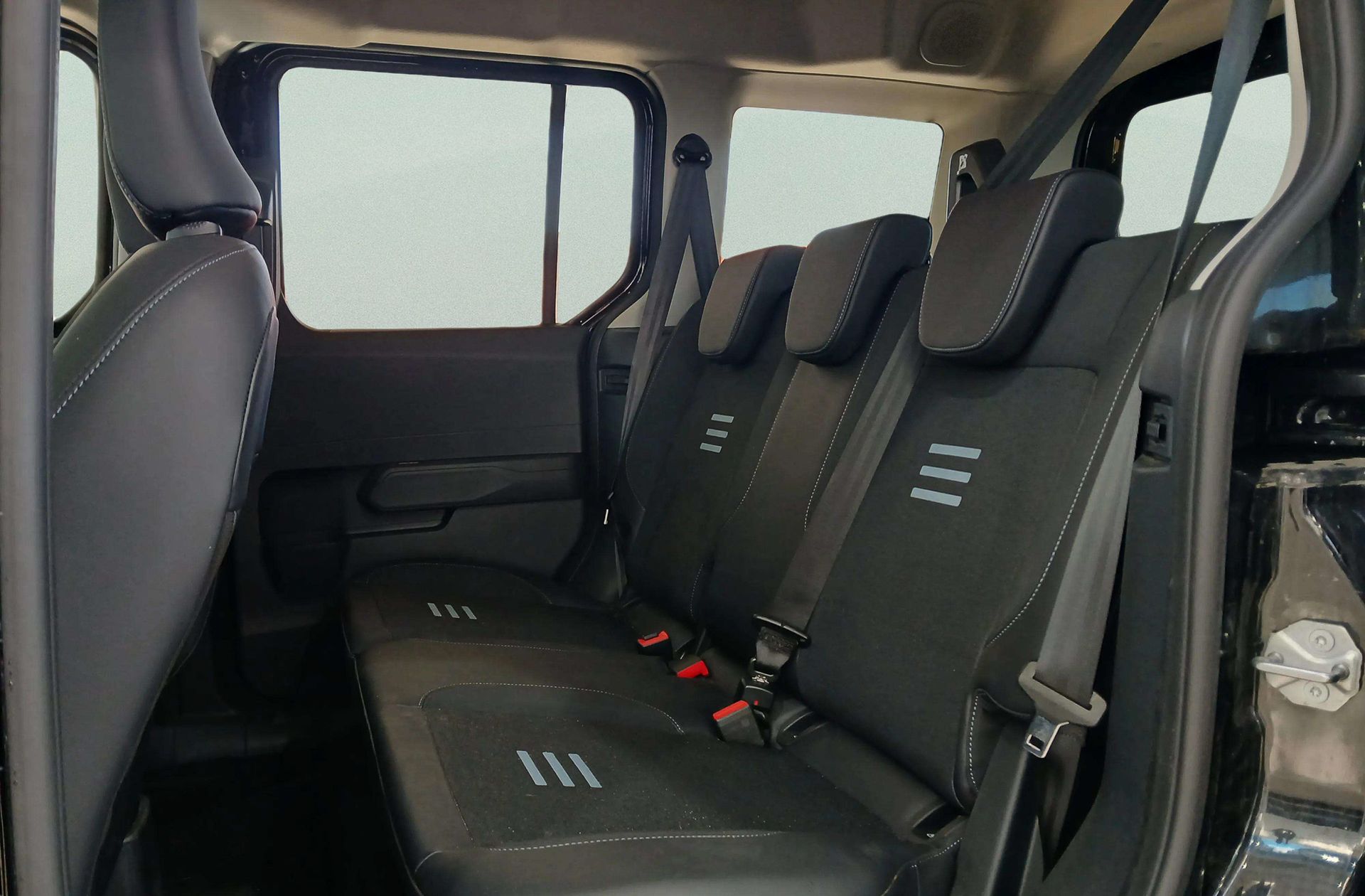 Ford Tourneo Courier 1.0 EcoBoost Active - foto 12