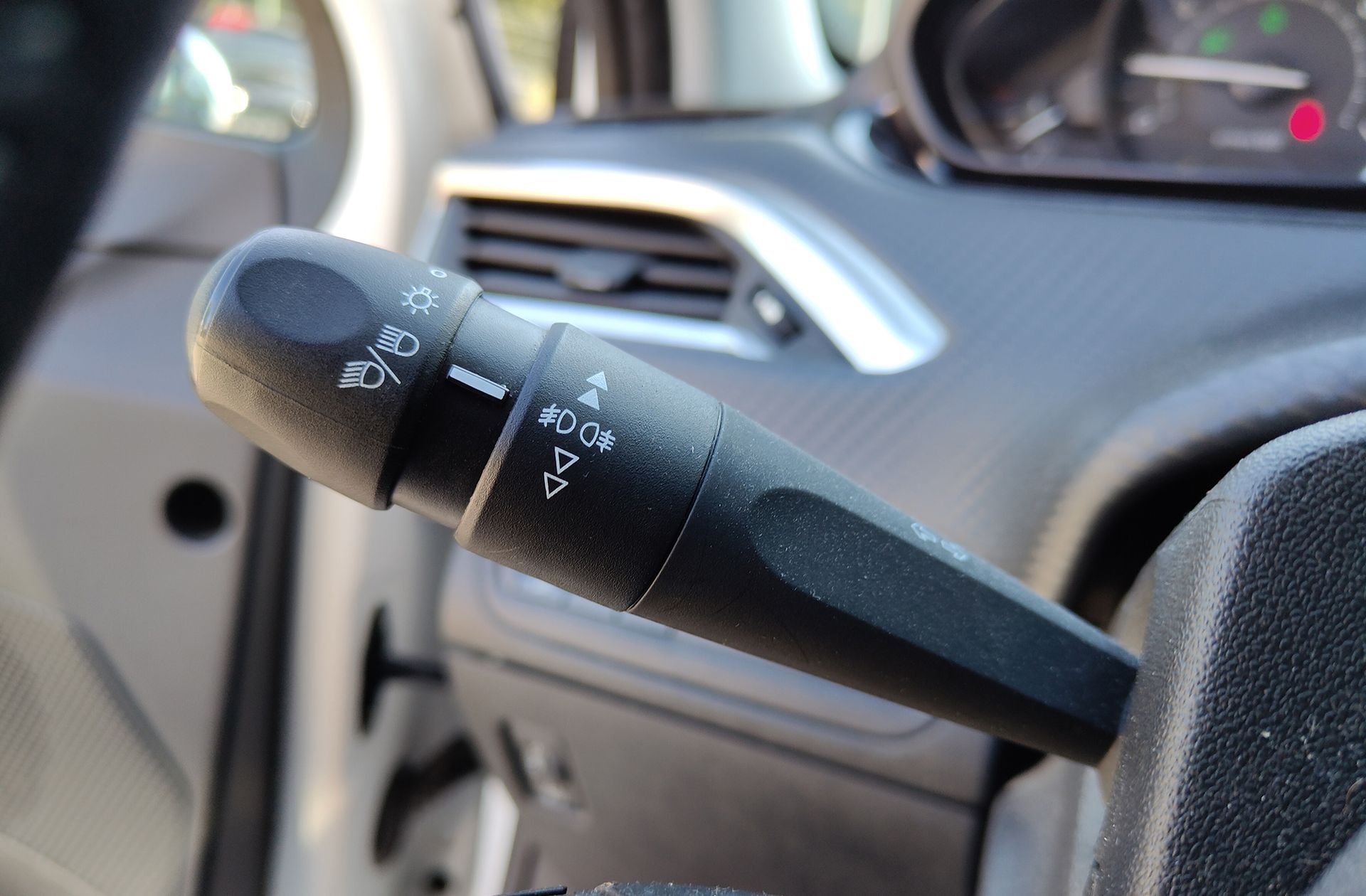 Peugeot 208 PureTech 82 Style - foto 24