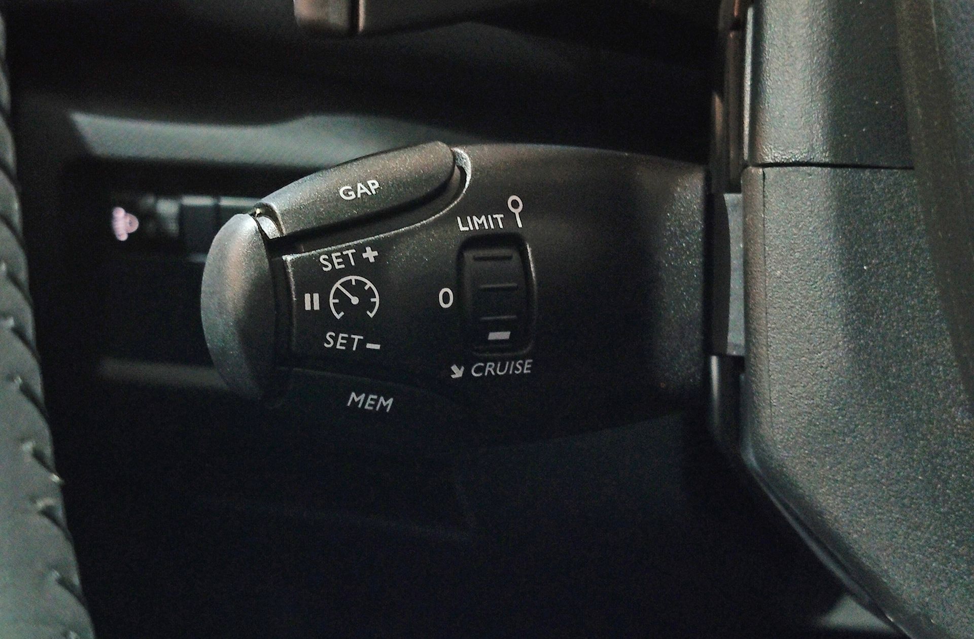Citroën C5 Aircross Plug-in Hybrid Max e-EAT8 - foto 32