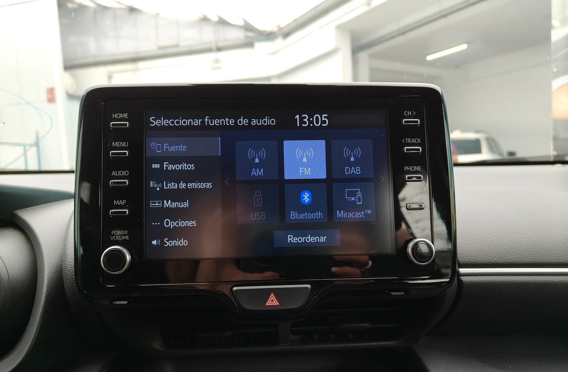 Toyota Yaris Cross 120H Business Plus - foto 29