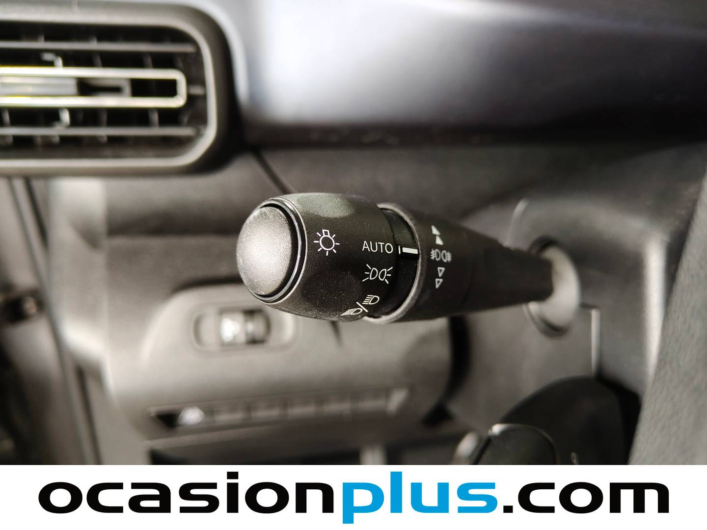 Extras del Peugeot Rifter Peugeot Rifter BlueHDi 130 S&S Allure Business Standard (130 CV)