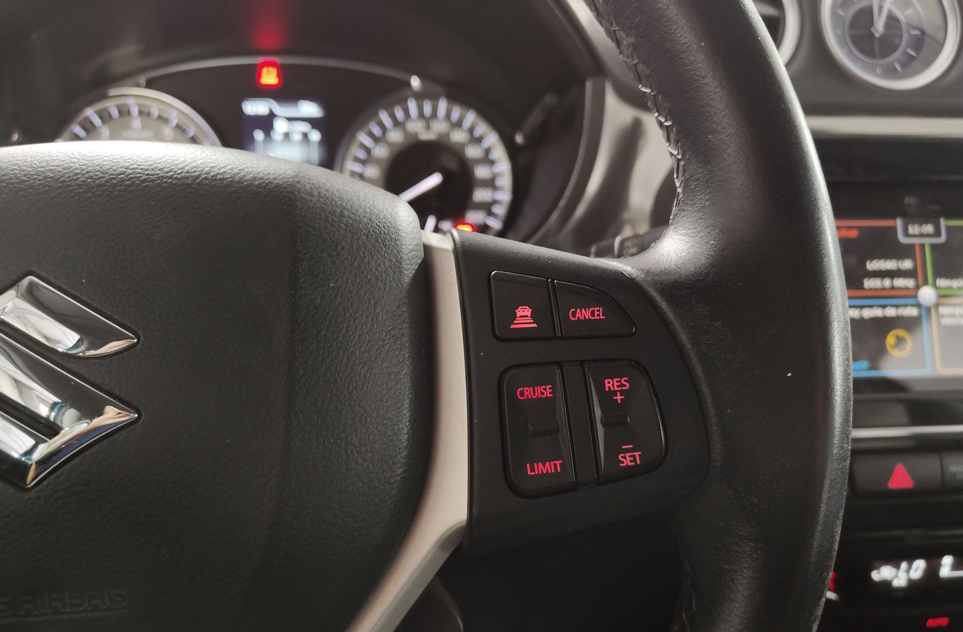 Suzuki Vitara 1.4 T Mild Hybrid GLE - foto 24
