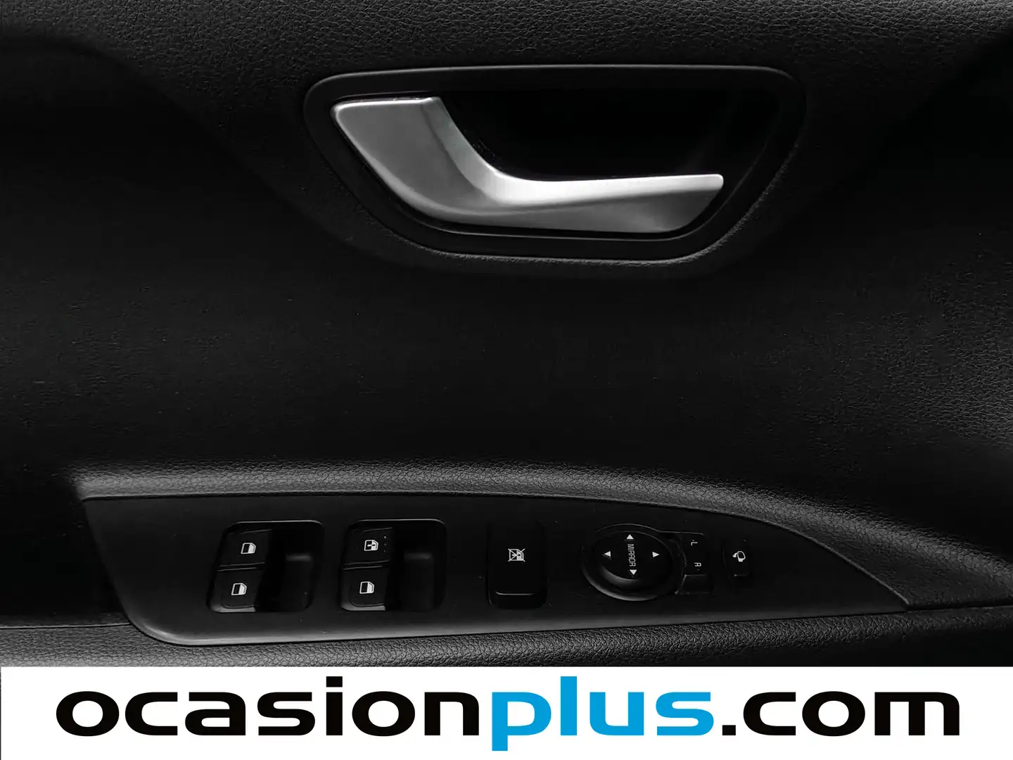 Foto KIA Stonic Kia Stonic 1.0 T-GDi MHEV Drive DCT (120 CV)