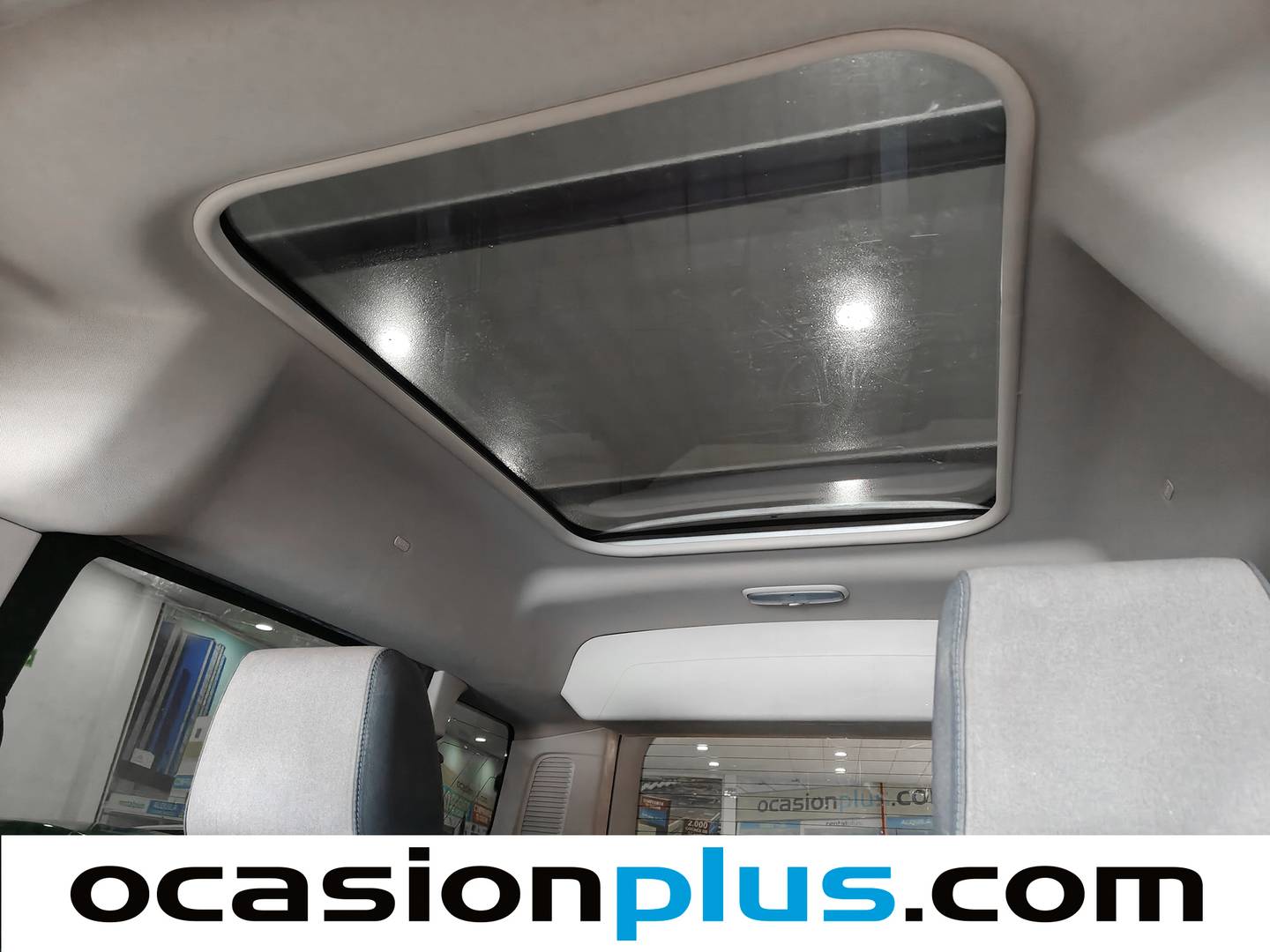 Extras y acabados del Ford Tourneo Connect Ford Tourneo Connect 1.0 EcoBoost Titanium (100 CV)