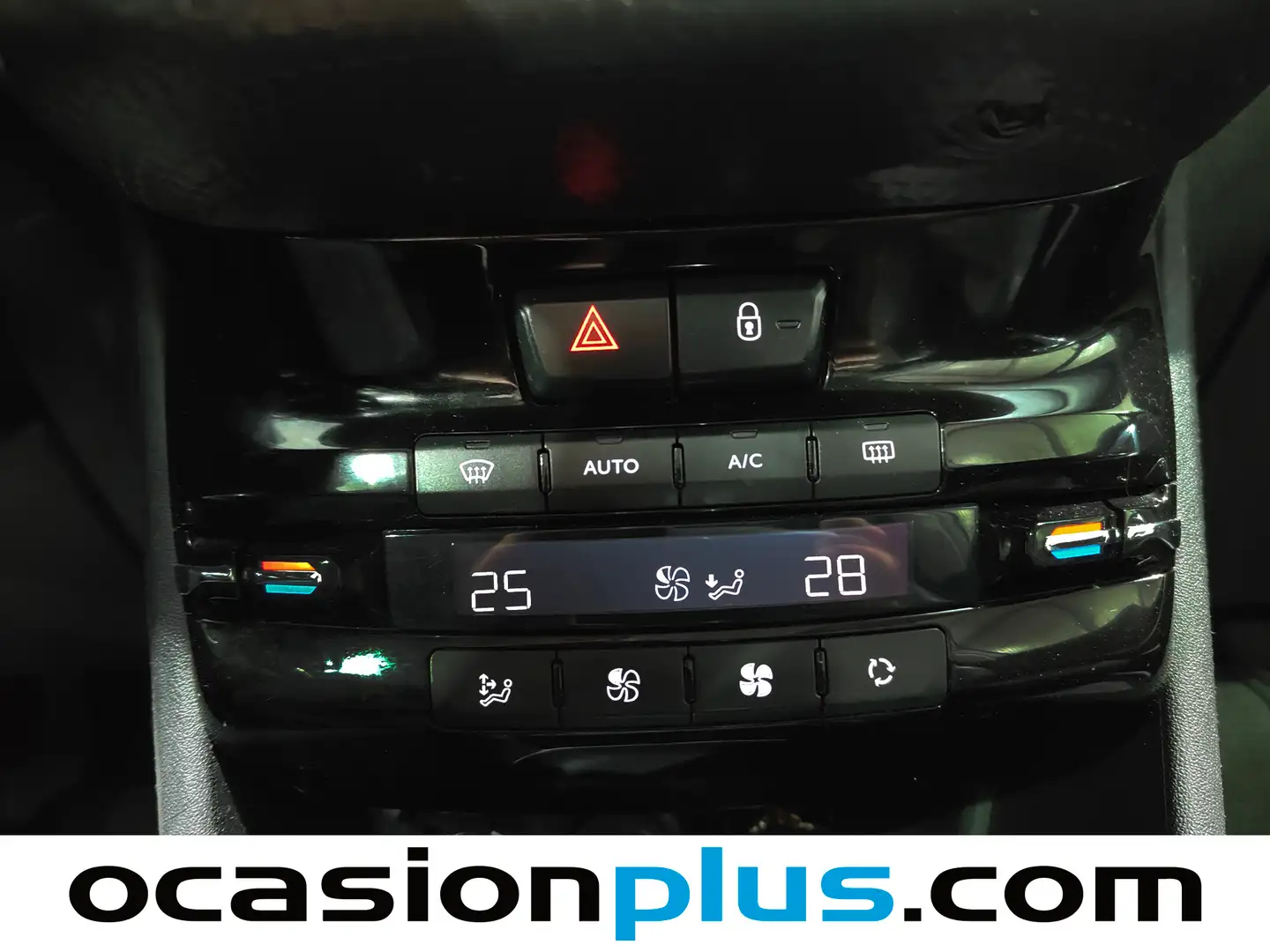 Foto Peugeot 2008 Peugeot 2008 PureTech 130 S&S Allure (130 CV)