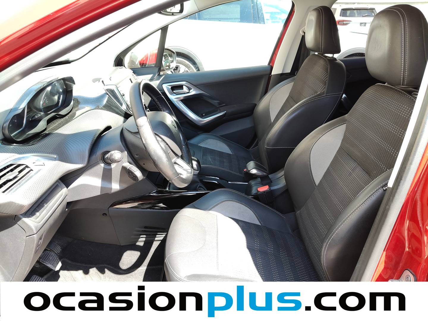 Foto asientos delanteros Peugeot 2008 Peugeot 2008 PureTech 110 S&S Allure (110 CV)