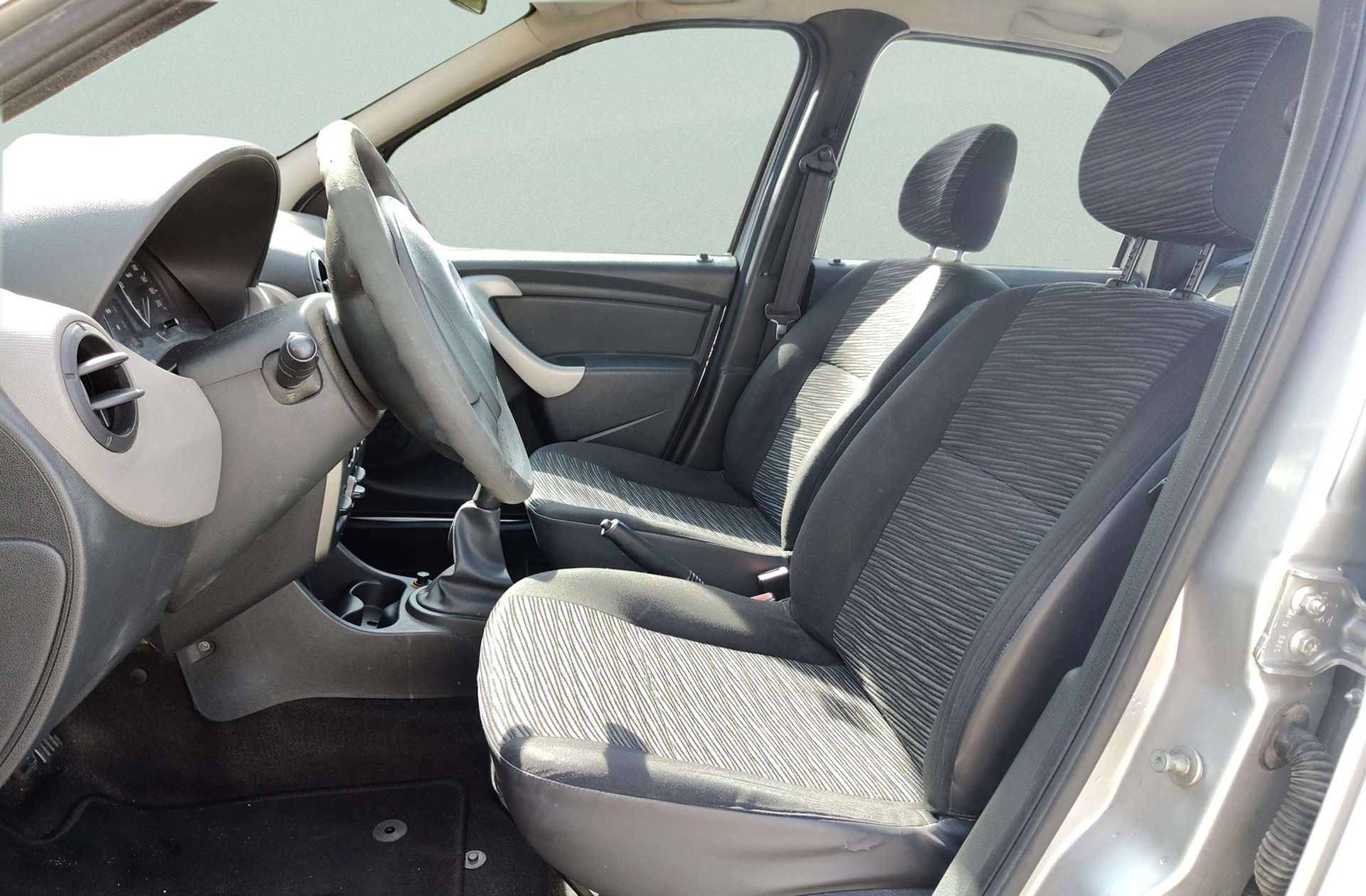 Dacia Logan Ambiance 1.5 dCi - foto 7