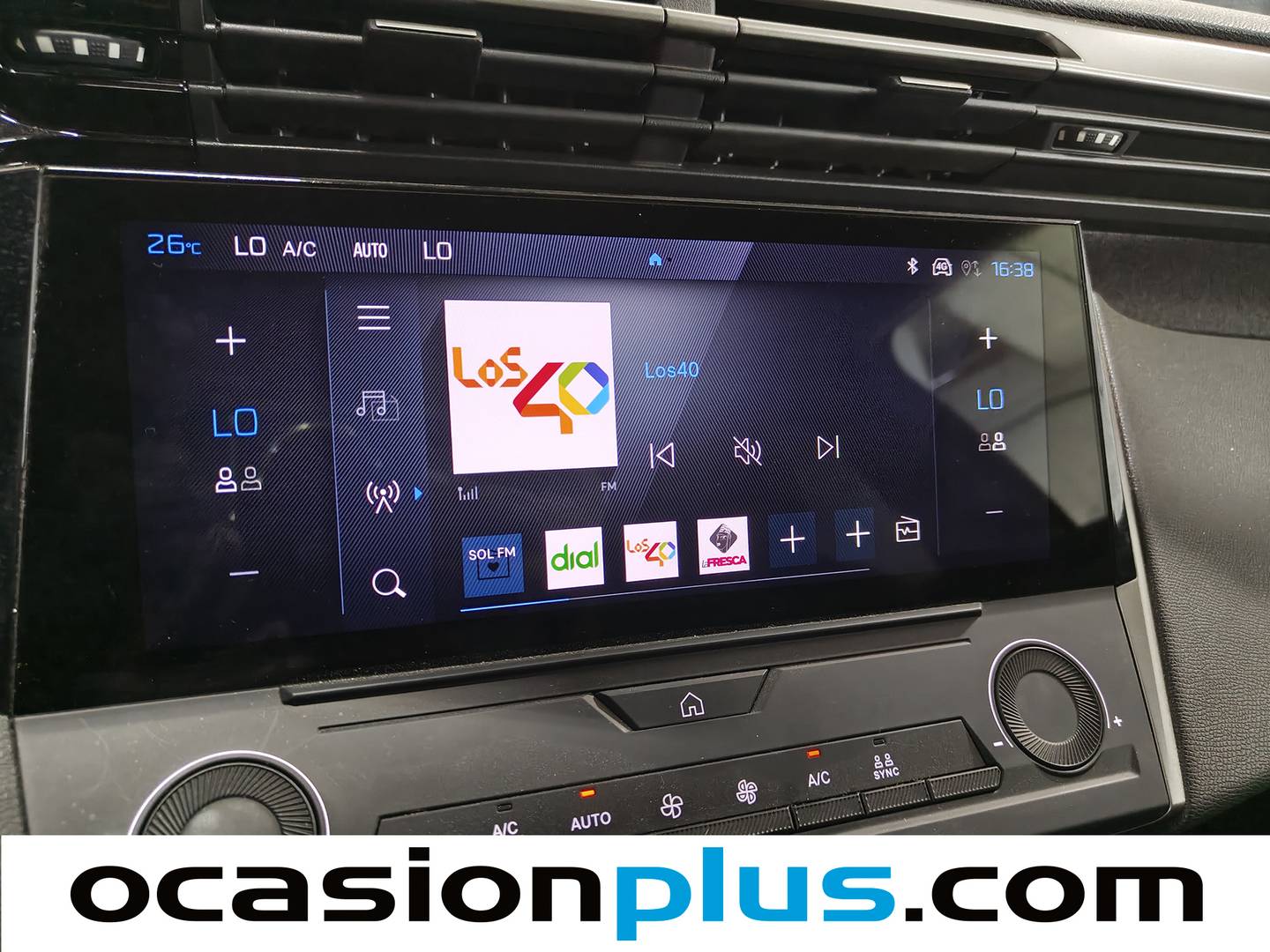 Peugeot 408 Peugeot 408 Allure Hybrid 145 eDCS6 107 kW (145 CV) seminuevo