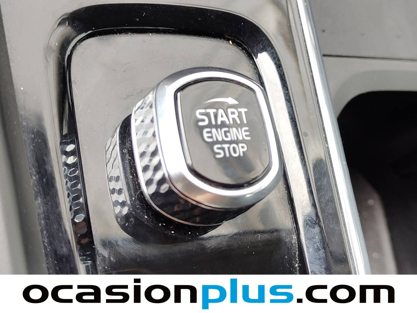 Foto Volvo XC60 Volvo XC60 B4 D Momentum Pro Auto (197 CV)