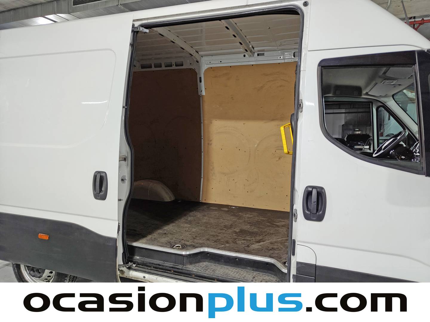 Foto Iveco Daily Iveco Daily 35S 16 V 3520L/H2 (156 CV)