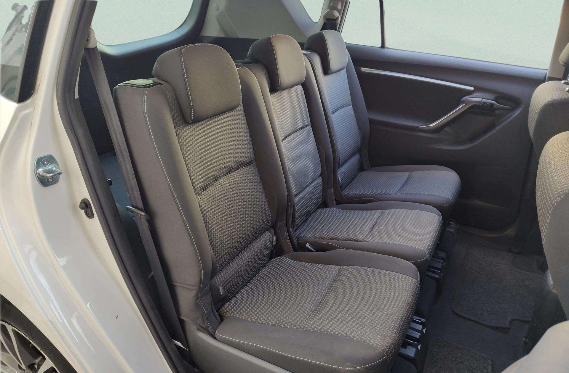 Toyota Verso 115D Advance - foto 16