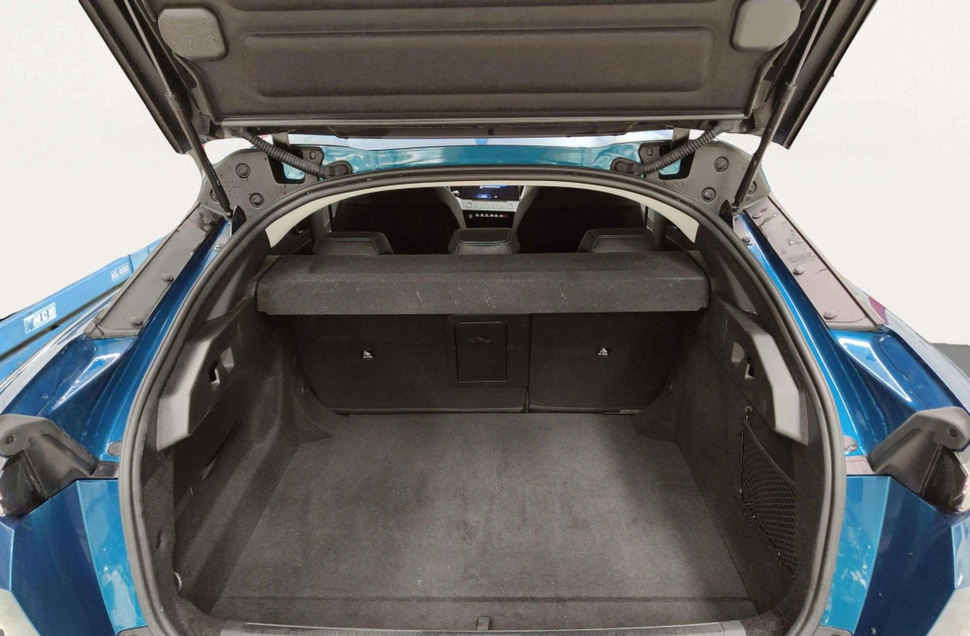 Peugeot 408 Allure Hybrid 145 eDCS6 - foto 19