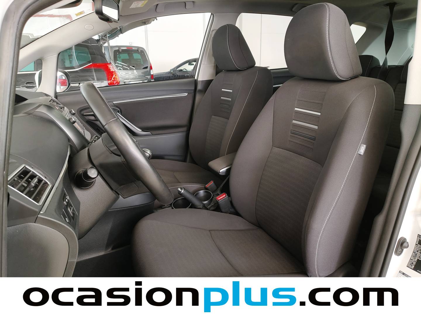 Foto asientos delanteros Toyota Verso Toyota Verso 130 Advance (132 CV)