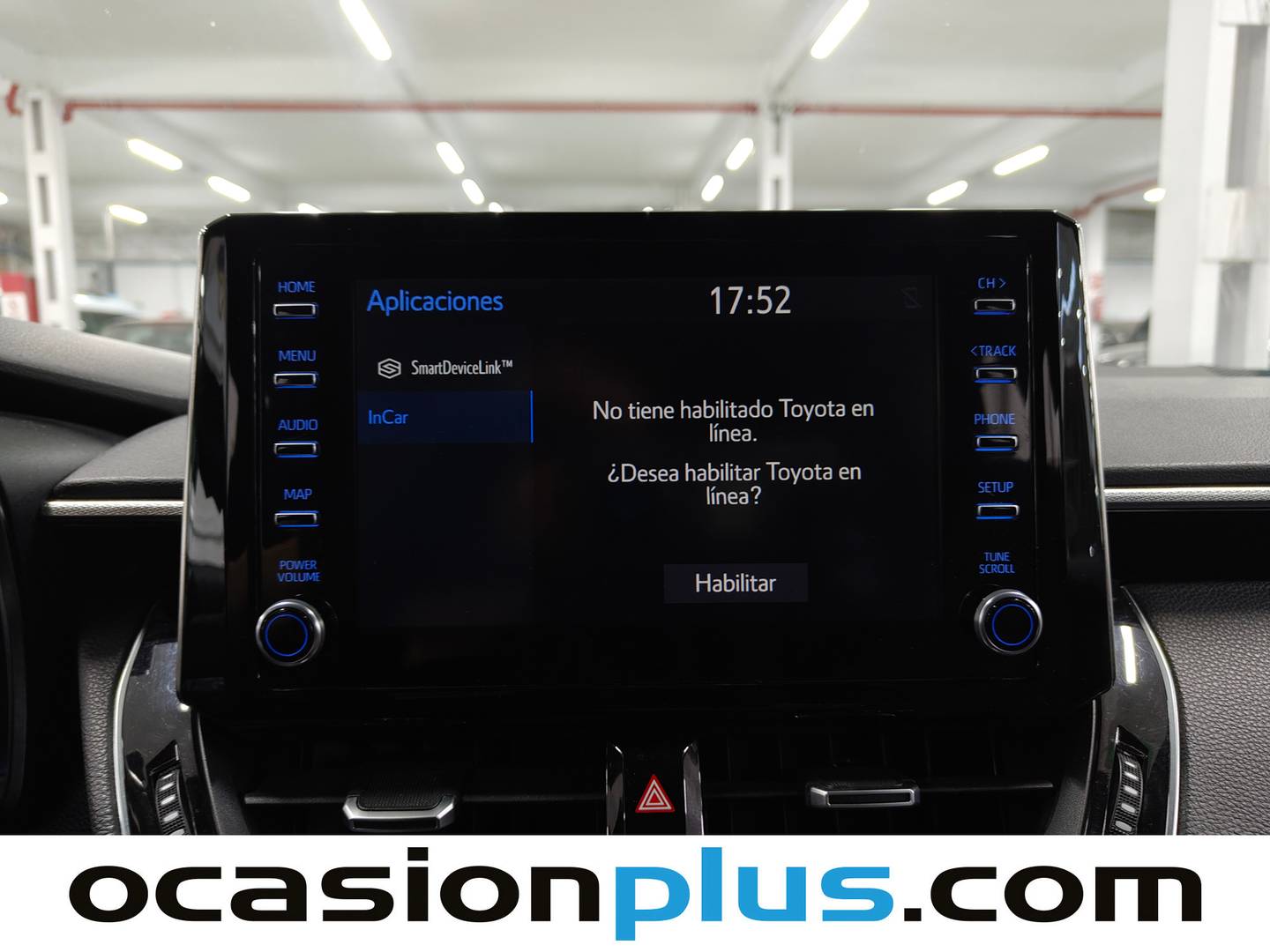 Equipamiento del Toyota Corolla Toyota Corolla 180H FEEL! E-CVT (180 CV)