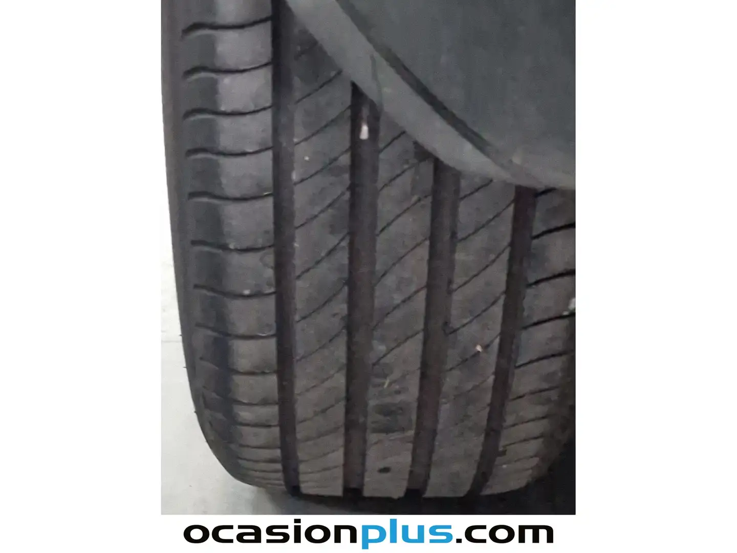 Foto Peugeot 3008 Peugeot 3008 BlueHDI 130 S&S GT Line EAT8 (130 CV)