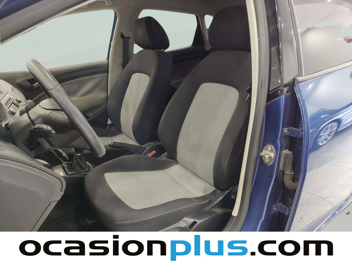 Foto asientos delanteros Seat Ibiza Seat Ibiza 1.6 TDI Style  (105 CV)