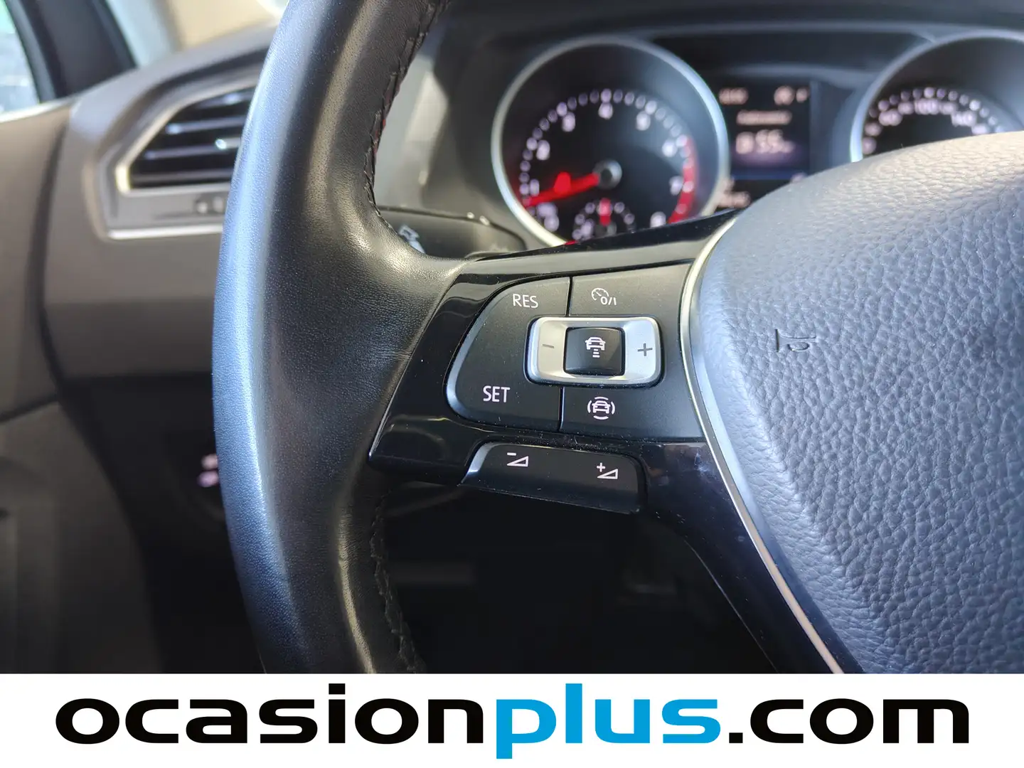 Foto Volkswagen Tiguan Volkswagen Tiguan Advance 1.5 TSI (150 CV) DSG Pack R-Line