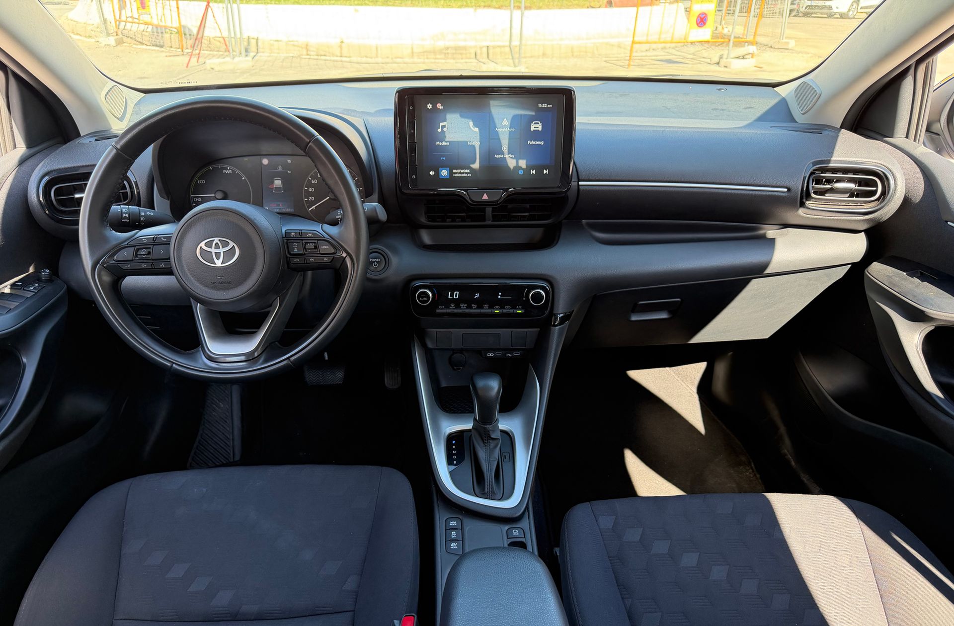 Toyota Yaris 120H Active Plus - foto 6