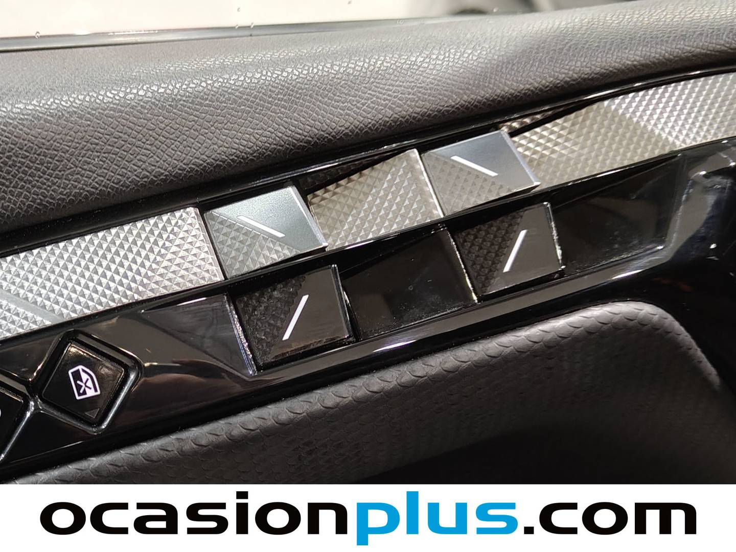 Foto DS DS 4 DS DS4 PureTech 130 Bastille Auto (130 CV)