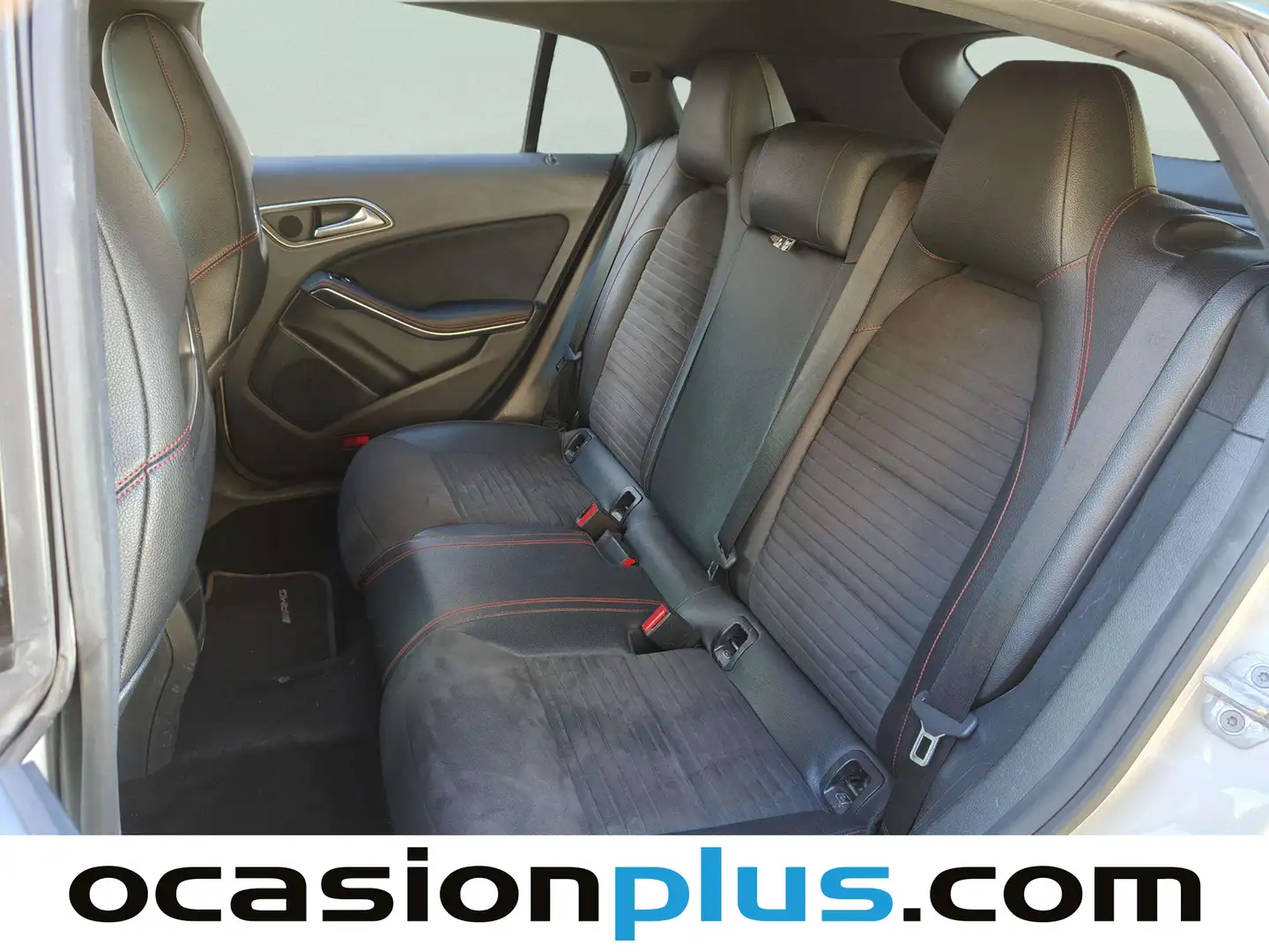 Foto Mercedes CLA Mercedes-Benz CLA Shooting Brake 200 d AMG Line (136 CV)