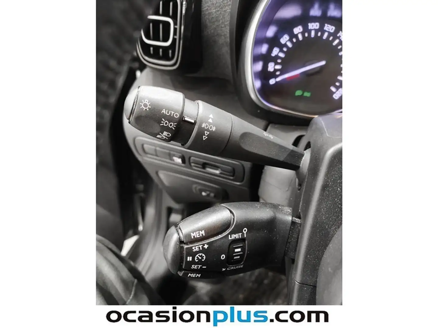 Foto Citroën C3 Aircross Citroen C3 Aircross PureTech 130 S&S Shine EAT6 Auto (131 CV)