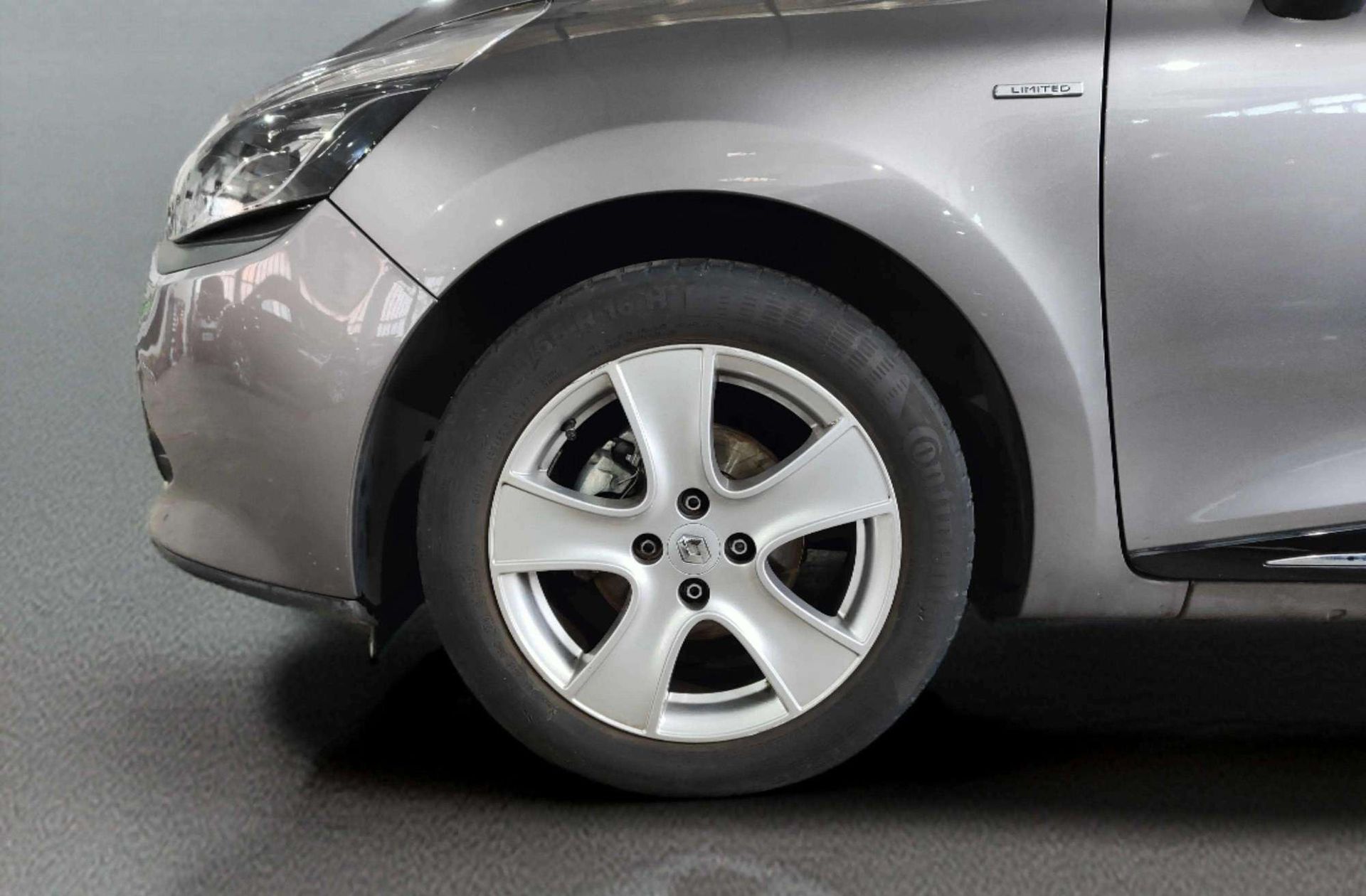 Renault Clio Limited Energy TCe - foto 37