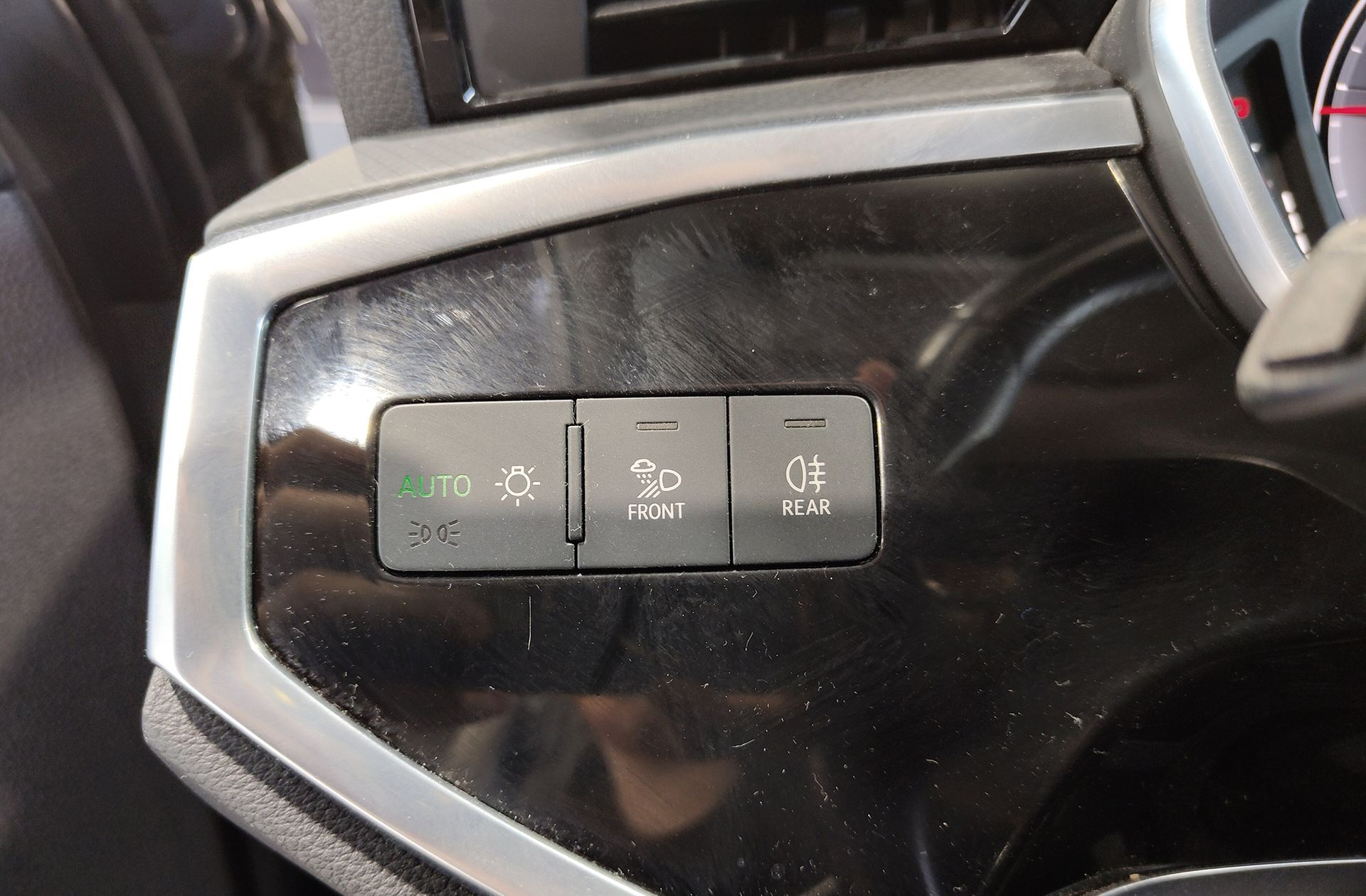 Audi Q3 35 TDI Advanced S tronic - foto 31