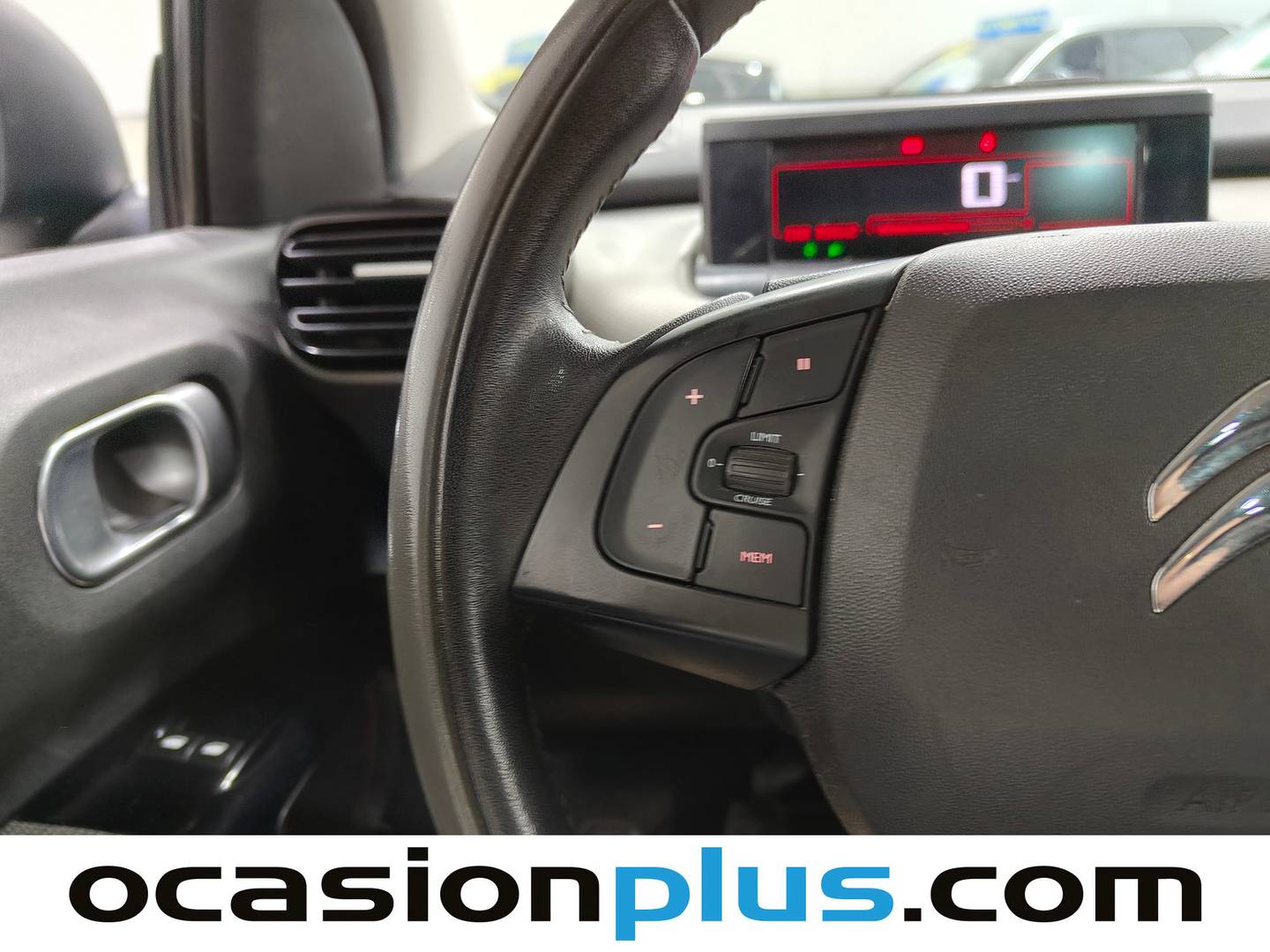 Citroën C4 Cactus CITROEN C4 Cactus BlueHDi 100 Rip Curl (100 CV) al mejor precio