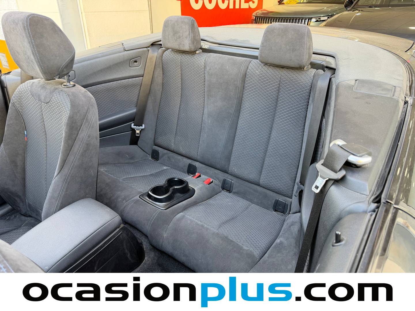 Foto asientos traseros BMW Serie 2 BMW Serie 2 220i Cabrio (184 CV)