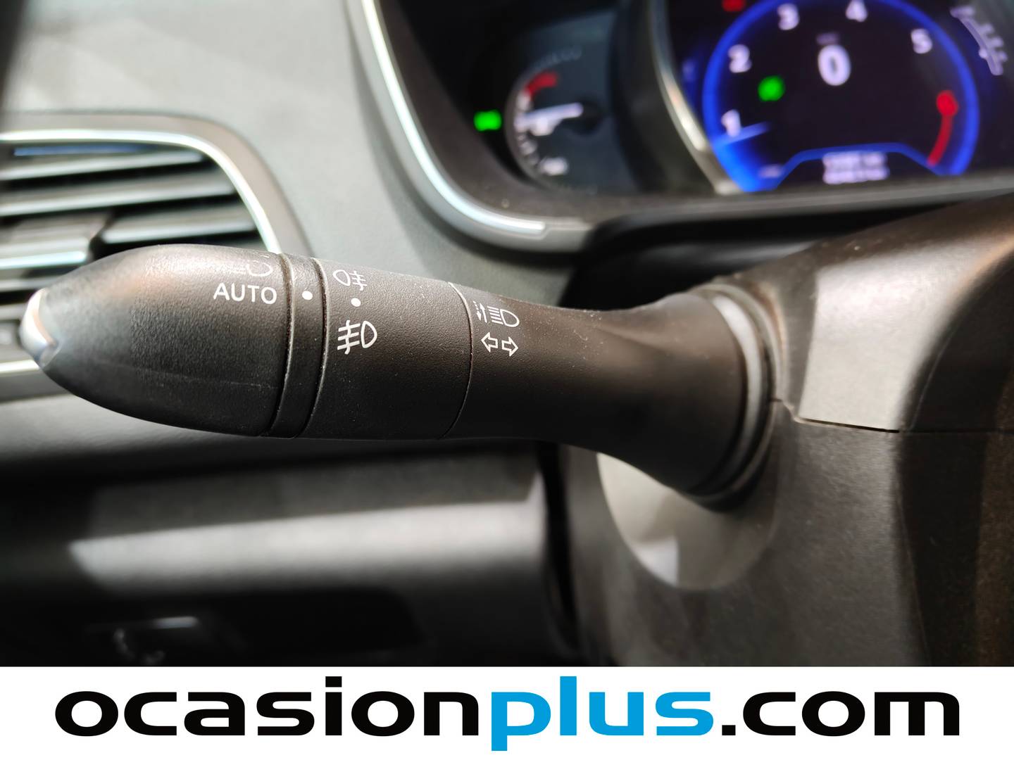Equipamiento del Renault Mégane Renault Megane Sport Tourer Limited TCe (140 CV) GPF