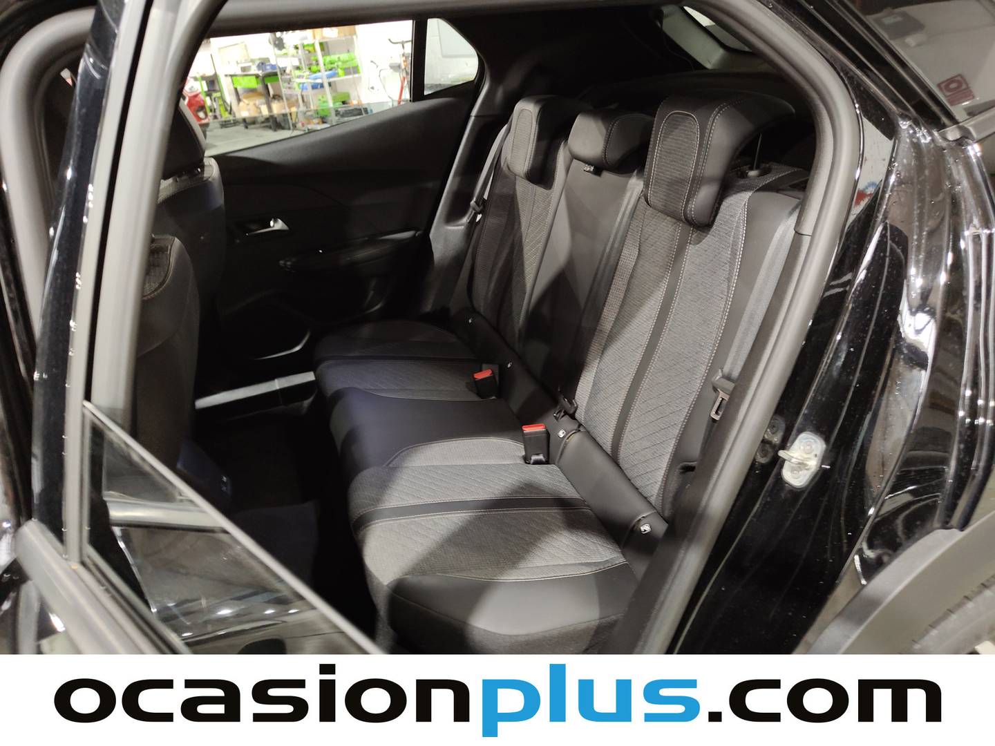 Foto asientos traseros Peugeot 2008 Peugeot 2008 Allure Hybrid eDCS6  (136 CV)